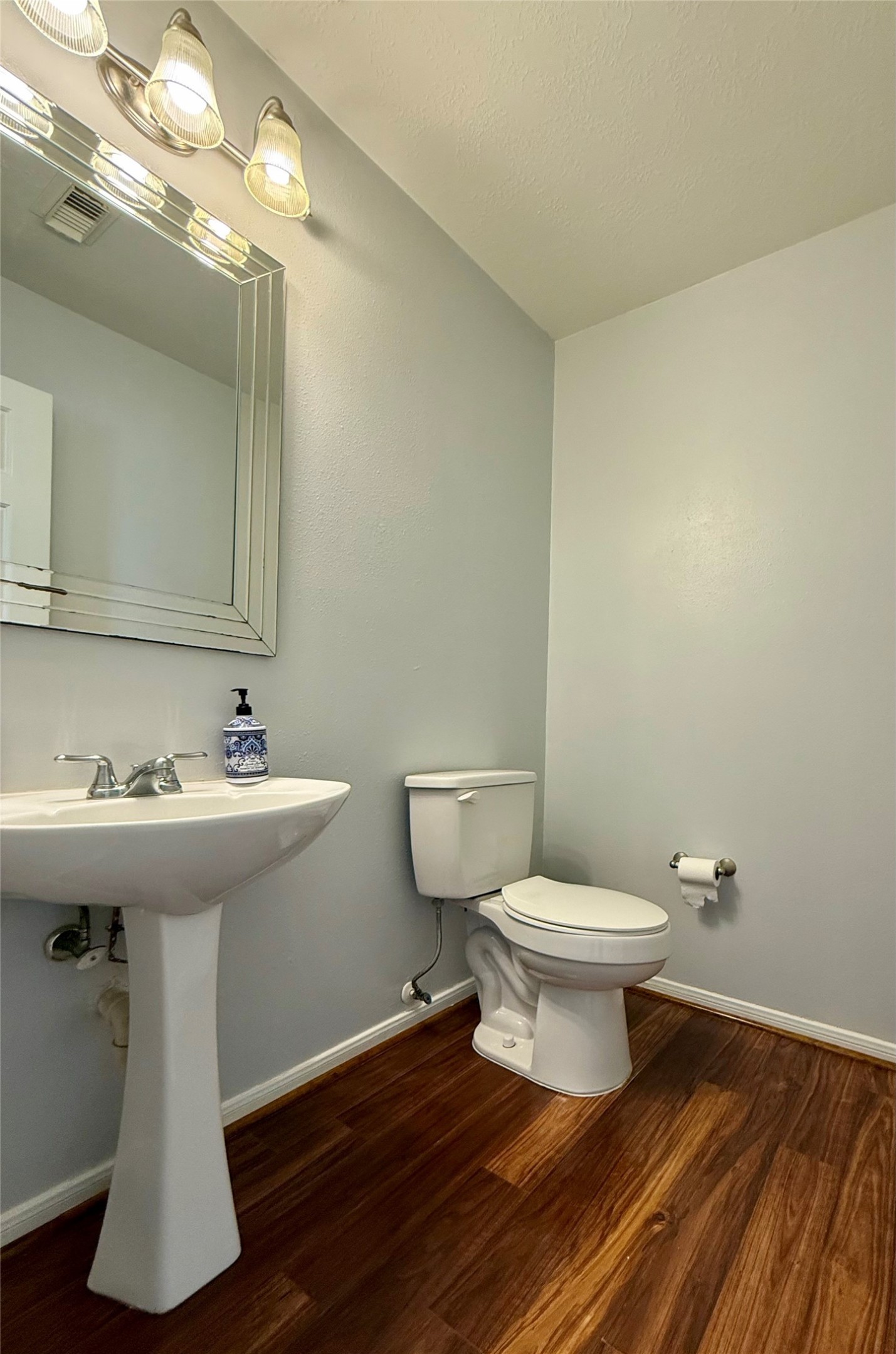 6931 Echo Pines Drive Property Photo 12