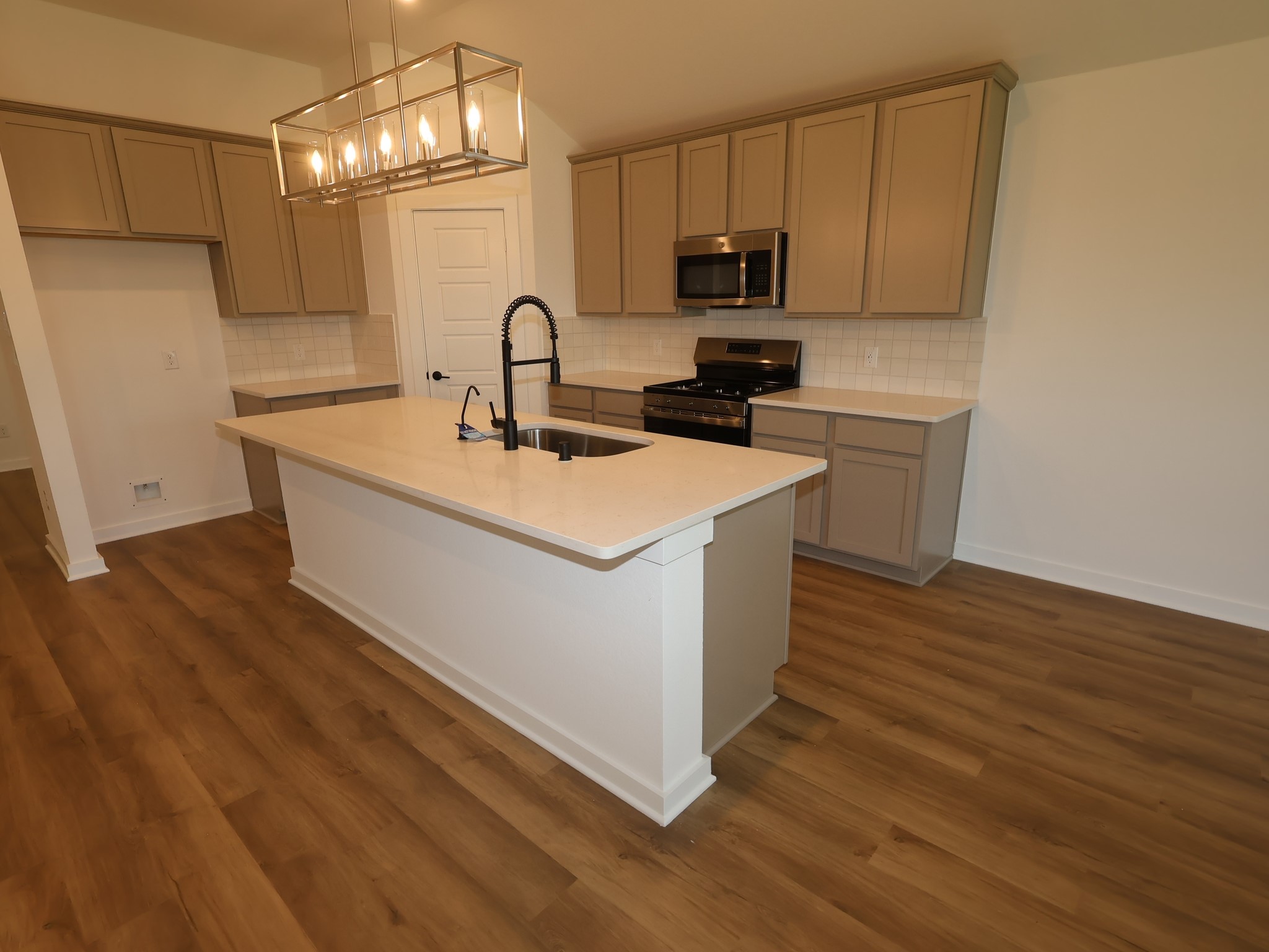 5811 Blazing Light Lane Property Photo 2
