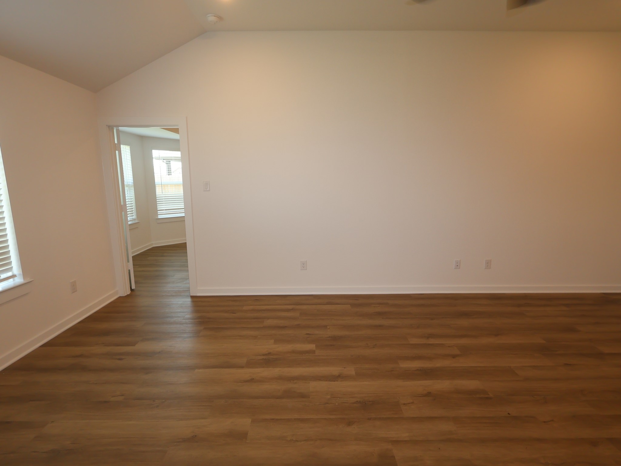 5811 Blazing Light Lane Property Photo 6