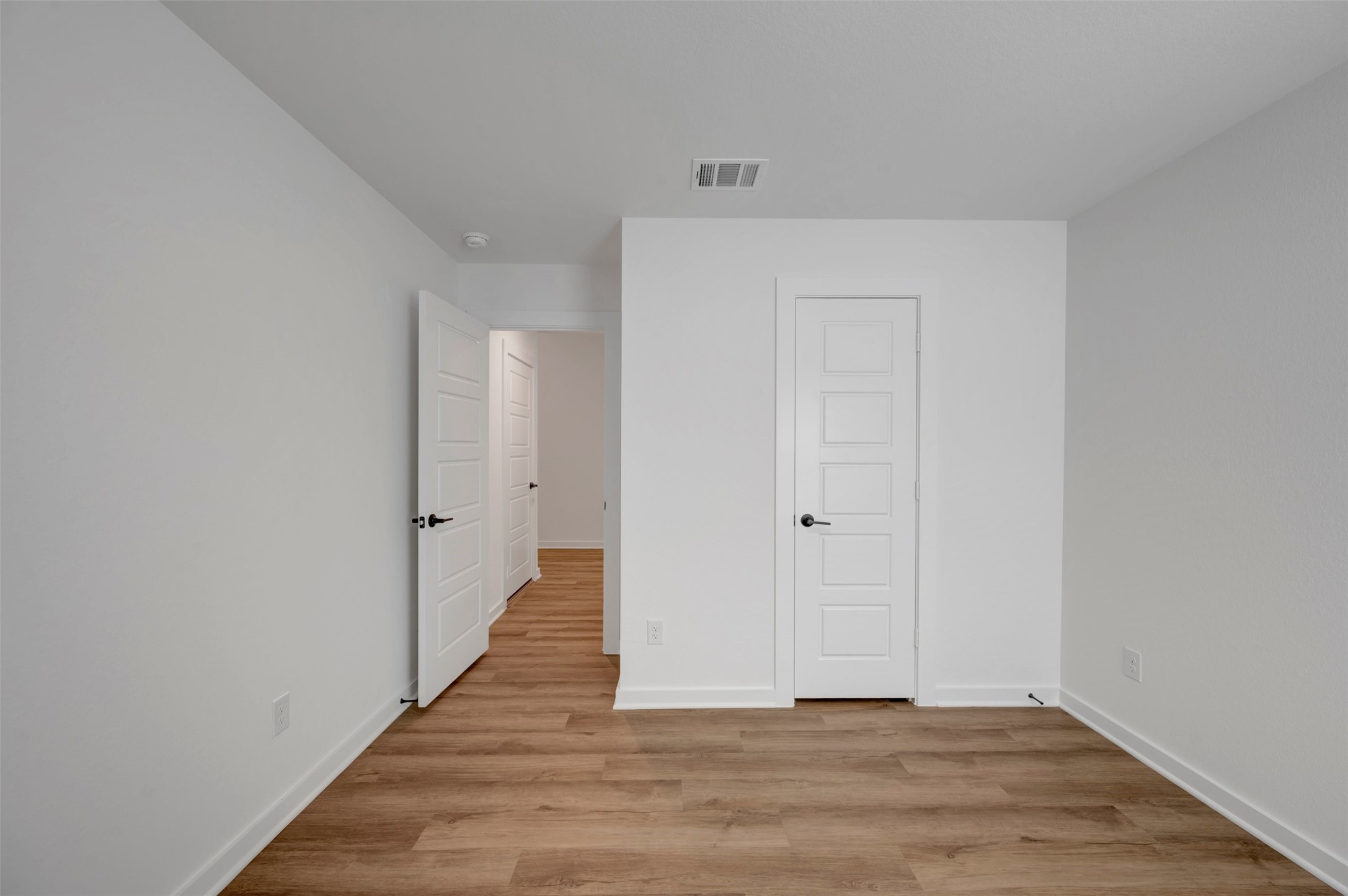 5811 Blazing Light Lane Property Photo 17