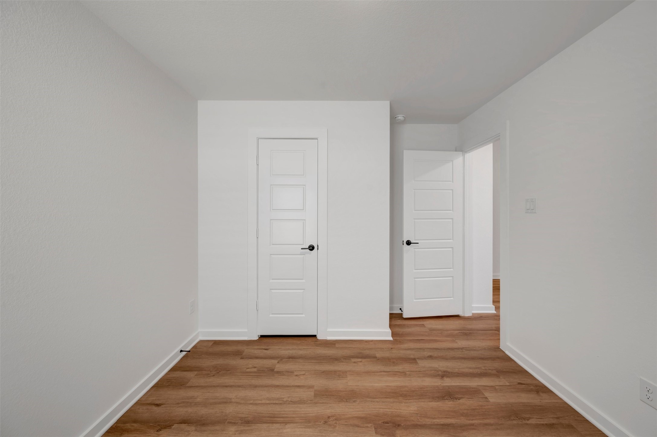 5811 Blazing Light Lane Property Photo 22