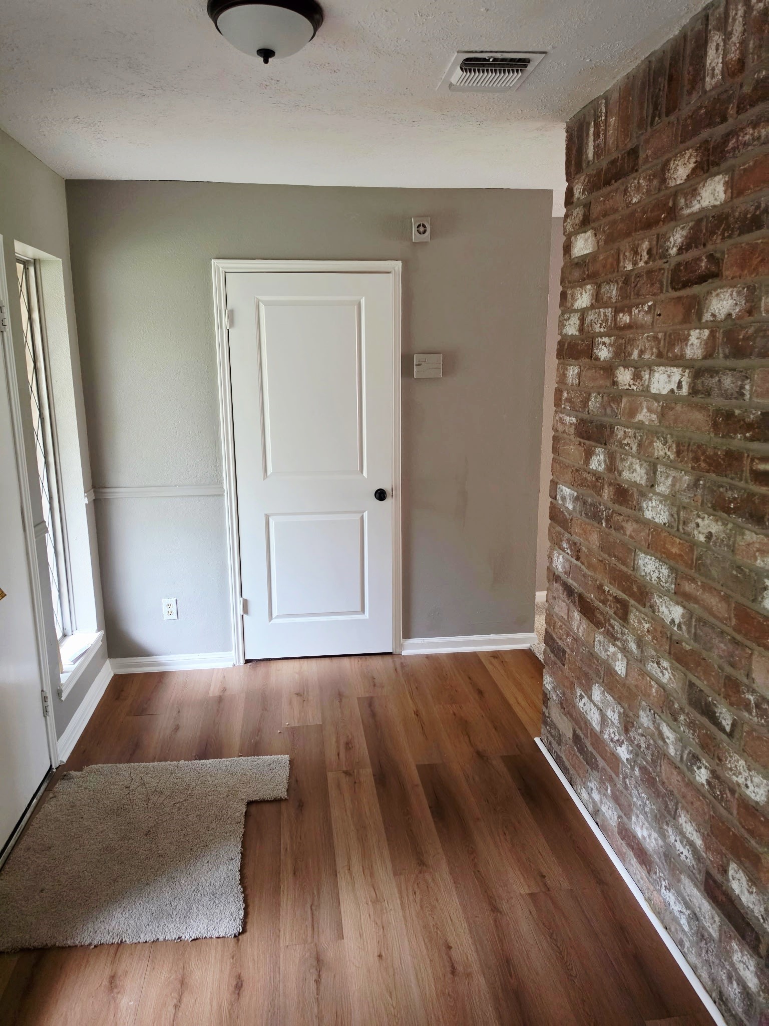 6215 Bankside Drive Property Photo 2