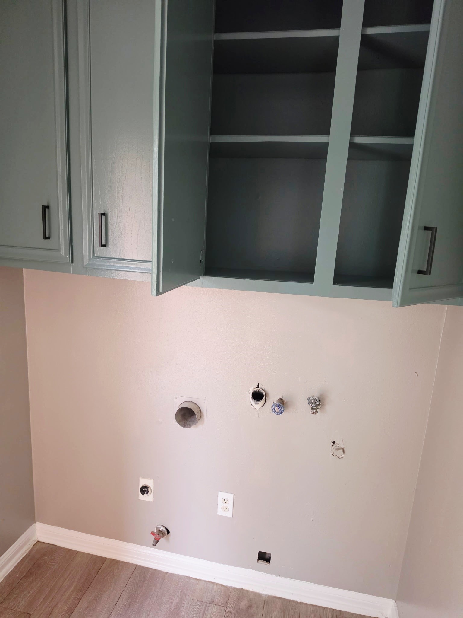 6215 Bankside Drive Property Photo 8
