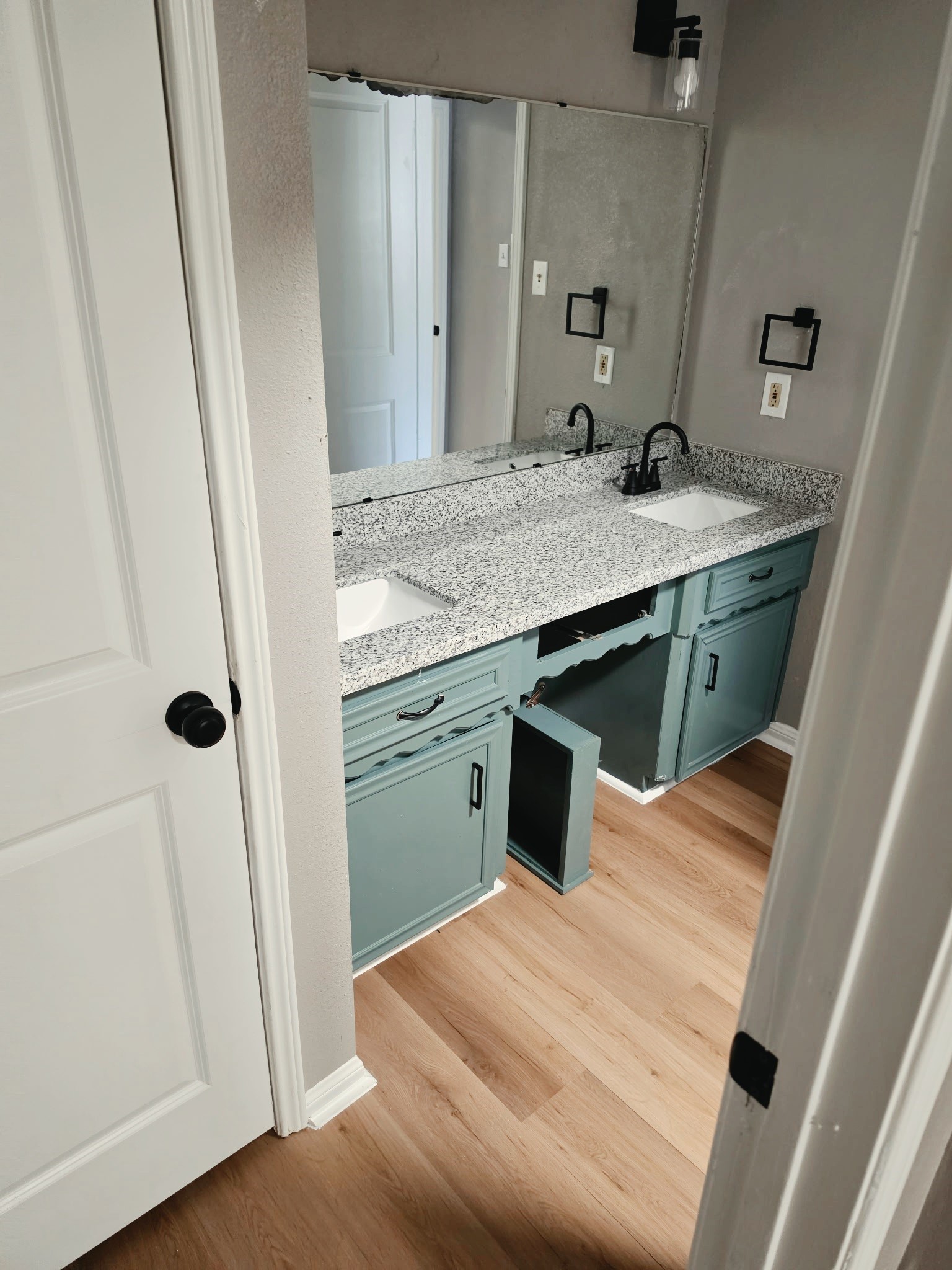 6215 Bankside Drive Property Photo 12