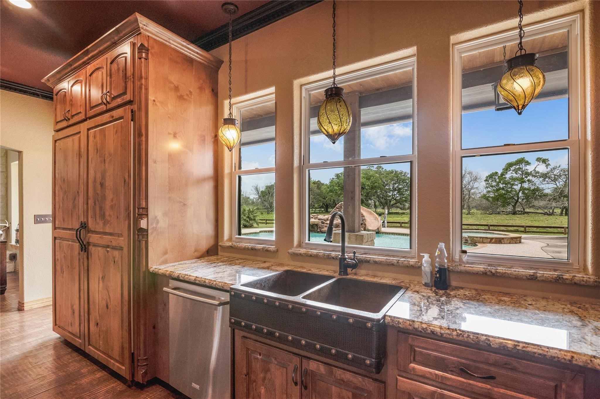 9474 E Fm 524 E Property Photo 13