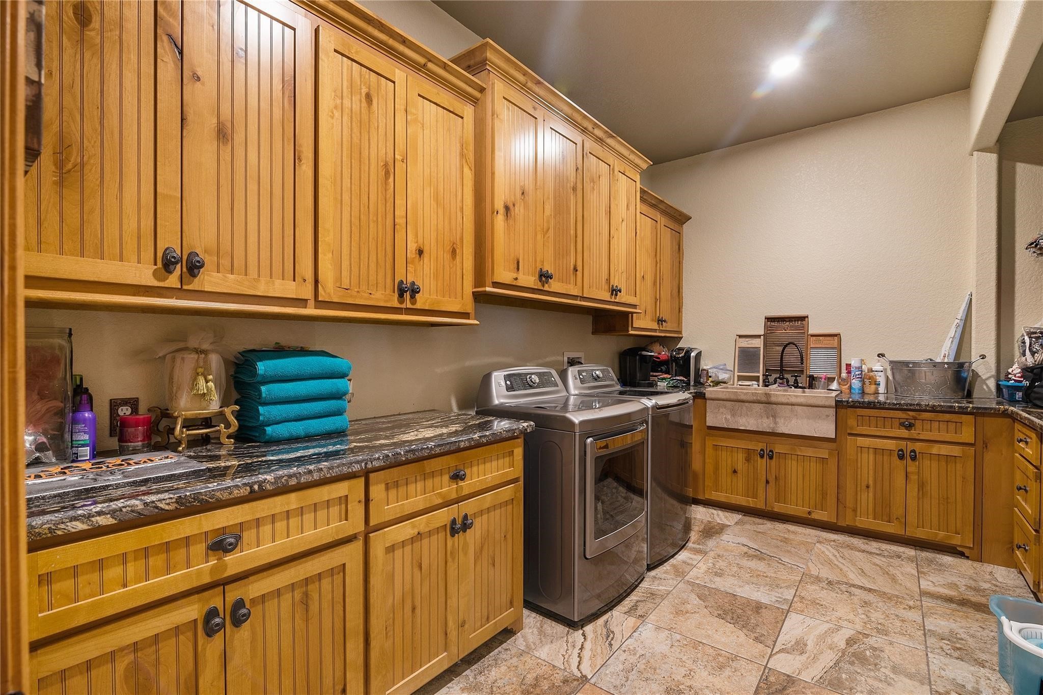 9474 E Fm 524 E Property Photo 23