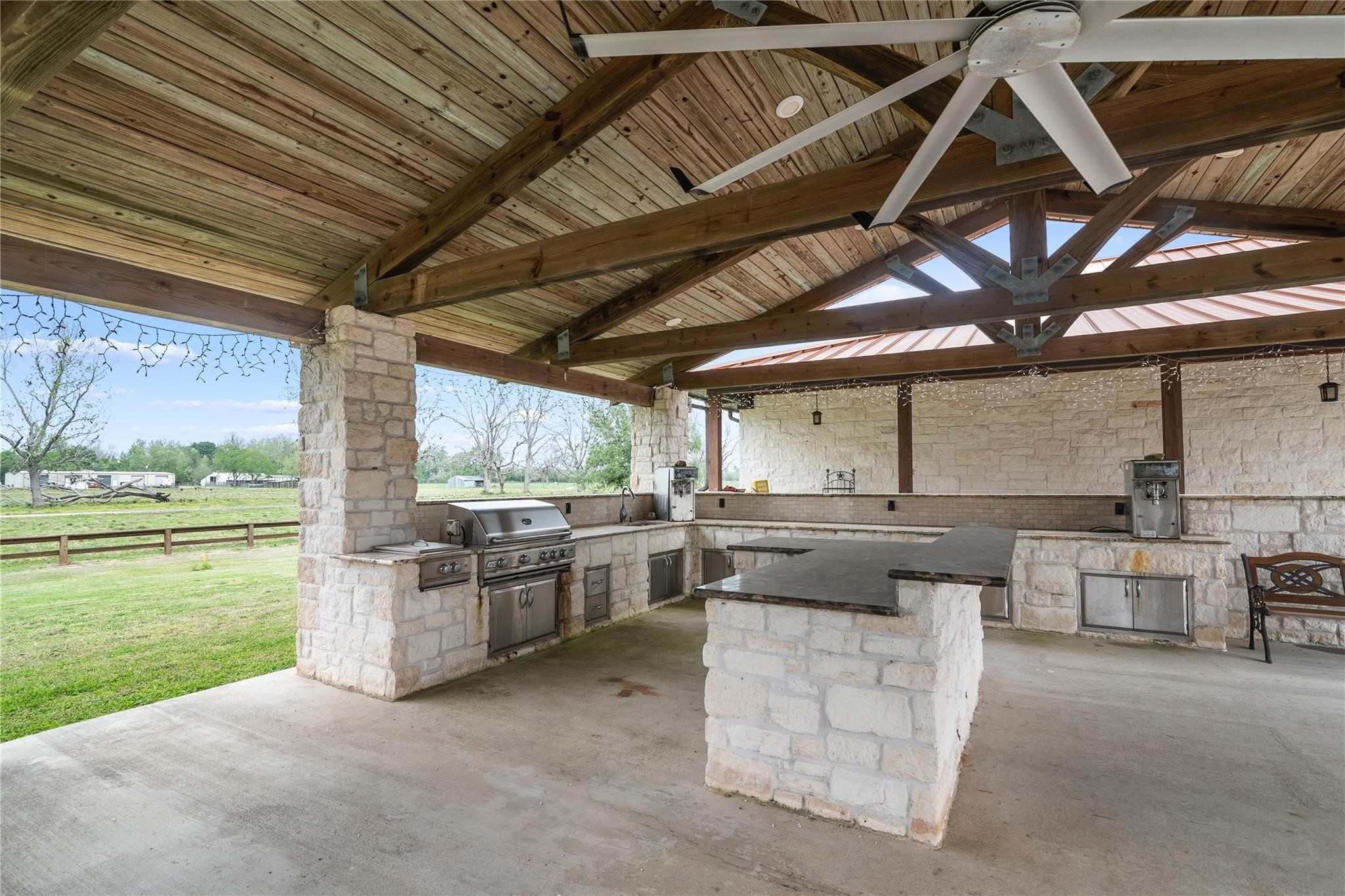 9474 E Fm 524 E Property Photo 34
