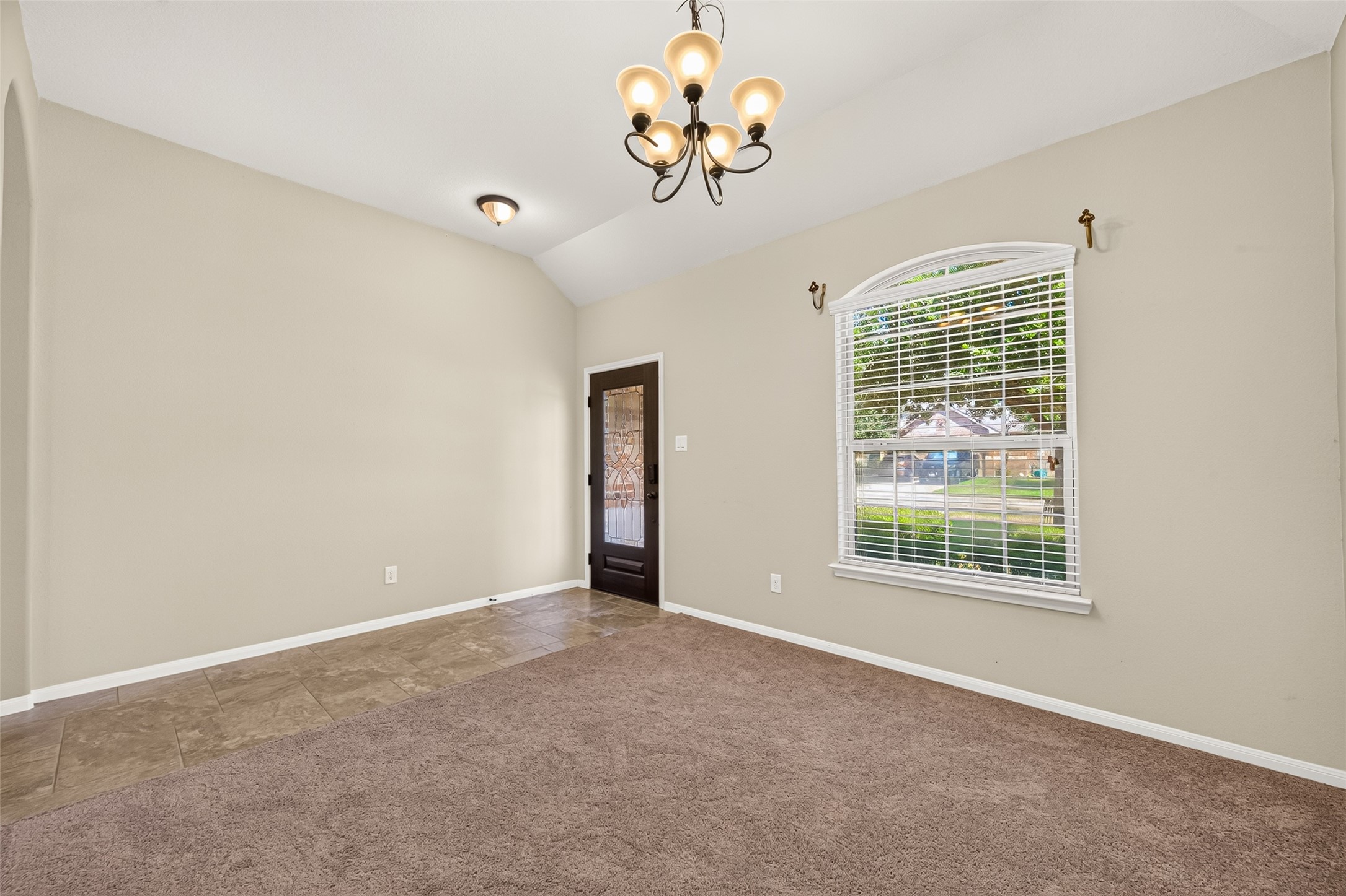7471 Durango Creek Drive Property Photo 5