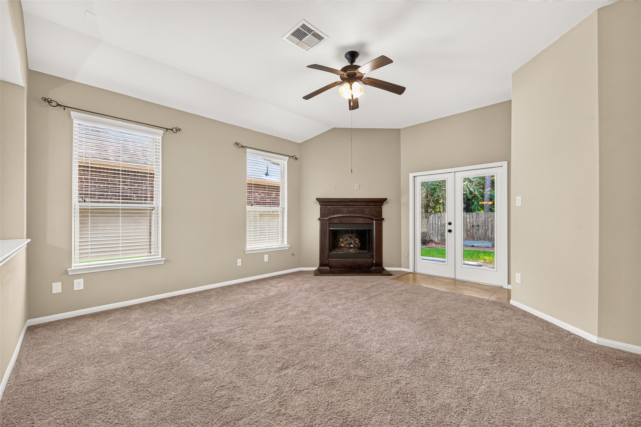7471 Durango Creek Drive Property Photo 8