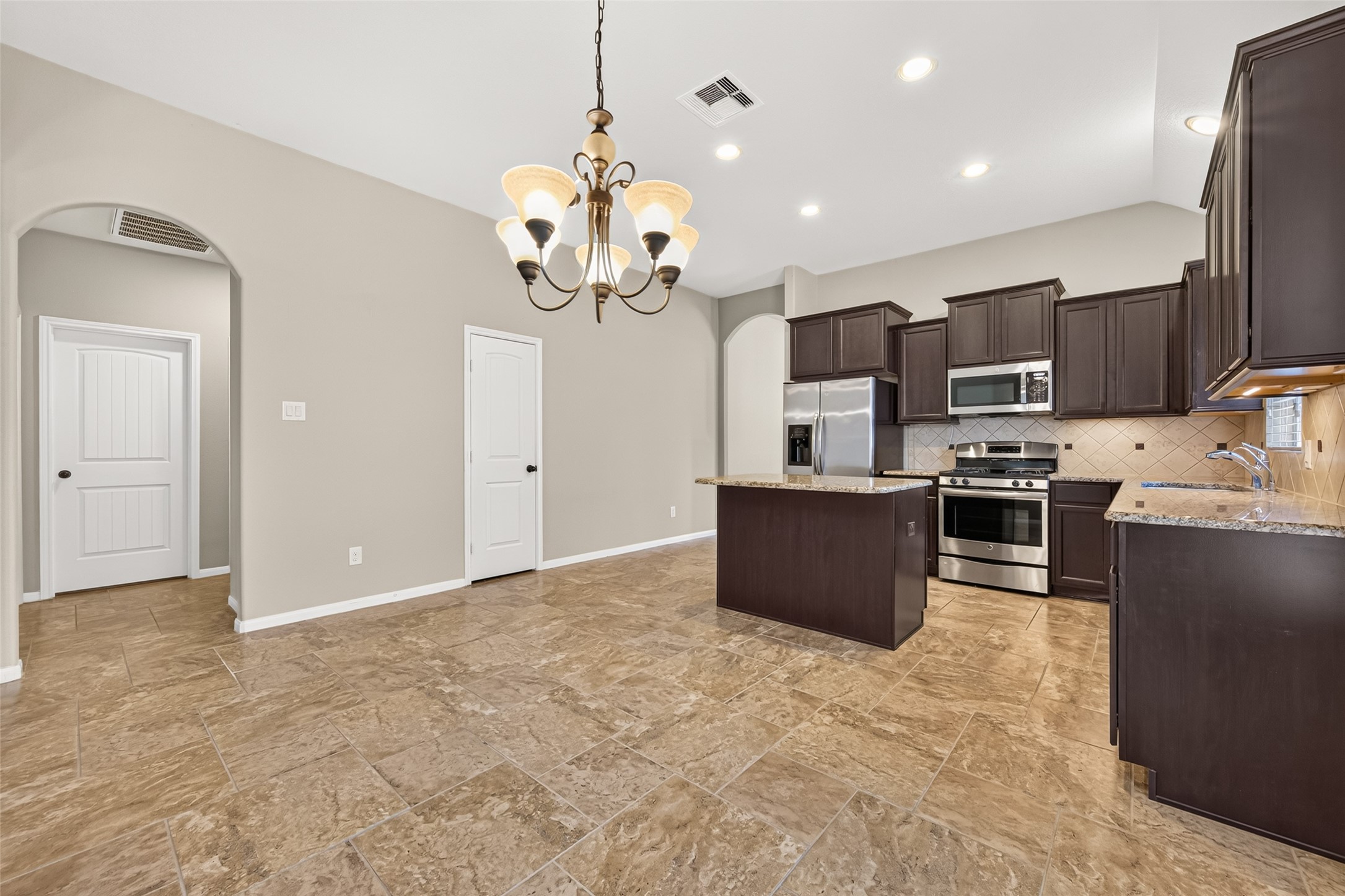 7471 Durango Creek Drive Property Photo 14