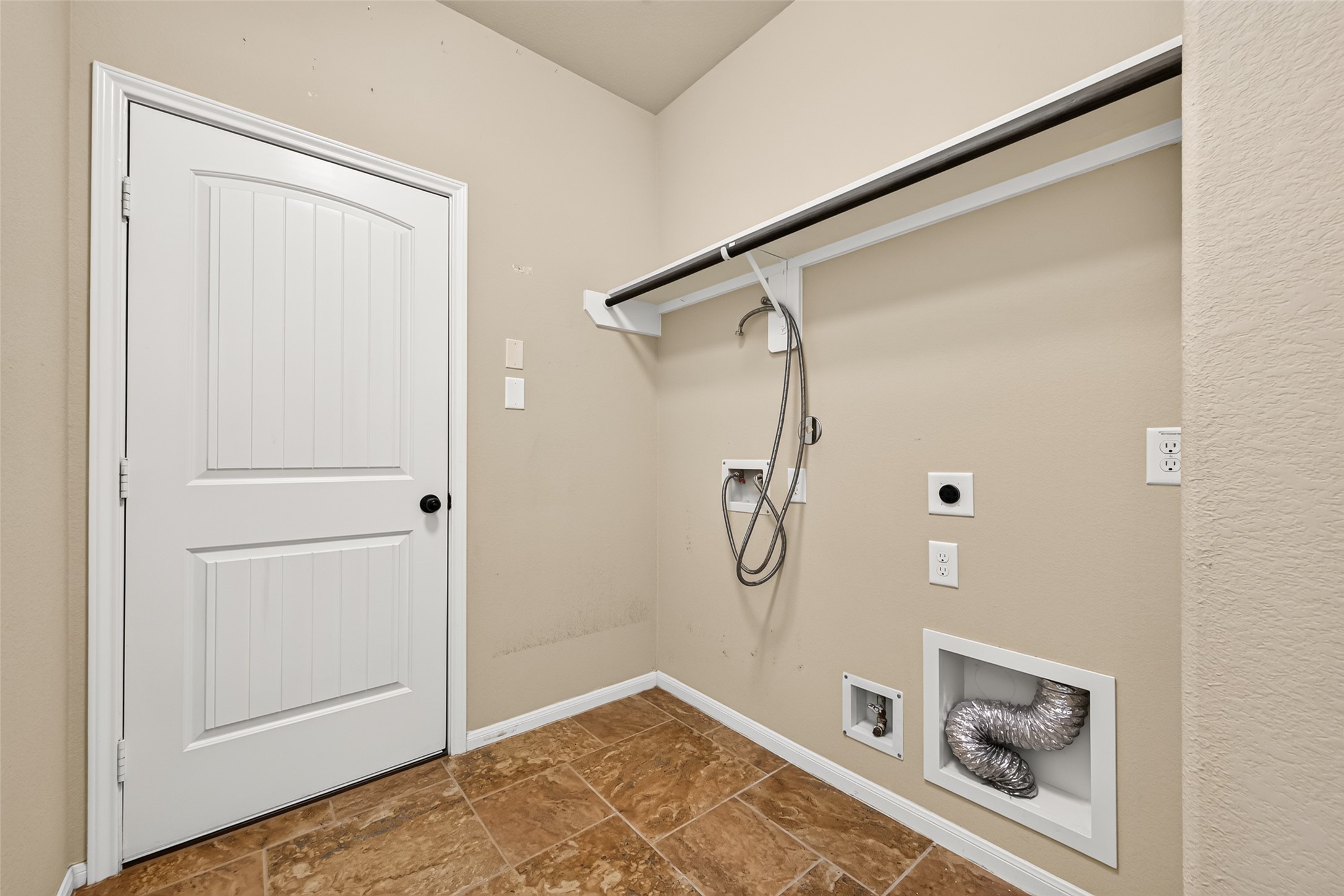 7471 Durango Creek Drive Property Photo 27