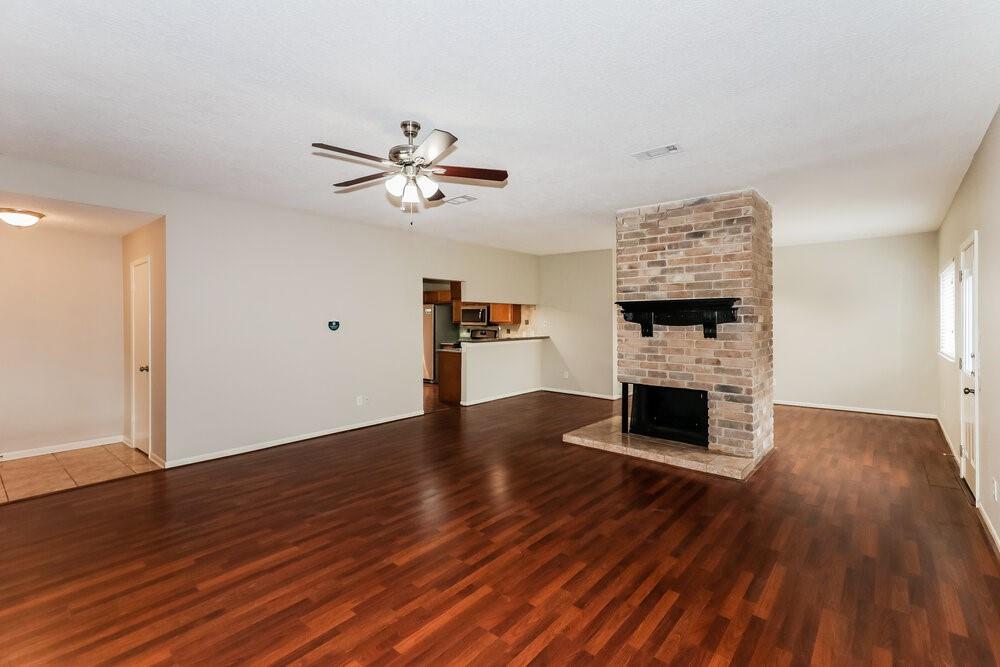 5322 Windsong Trail Property Photo 5