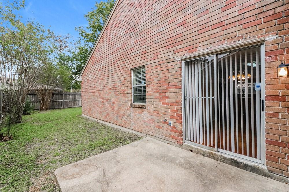 5322 Windsong Trail Property Photo 16