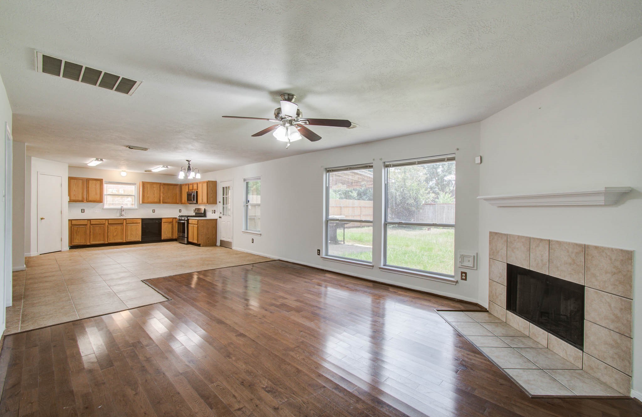 18119 Dusty Terrace Lane Property Photo 16