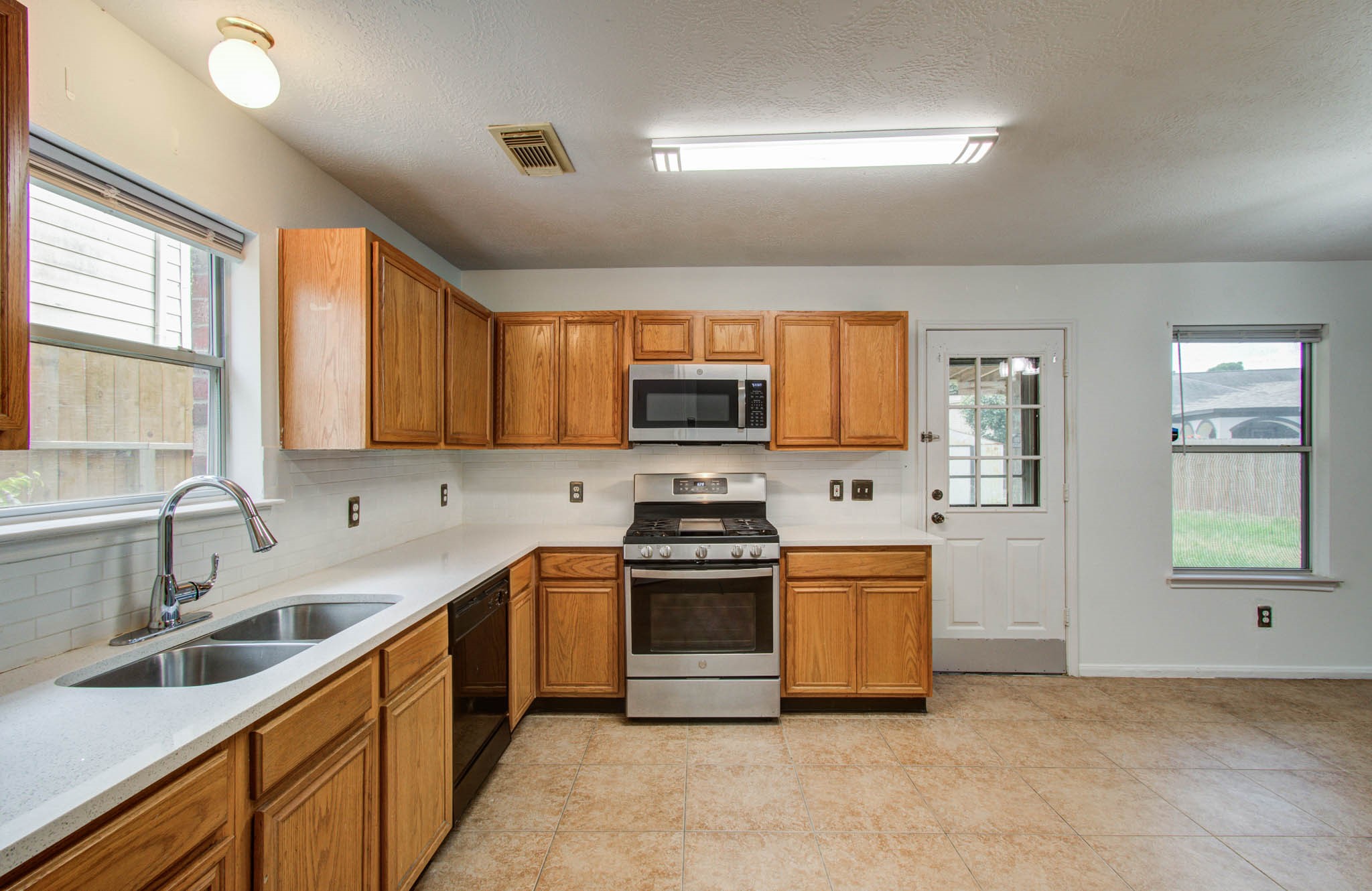 18119 Dusty Terrace Lane Property Photo 19
