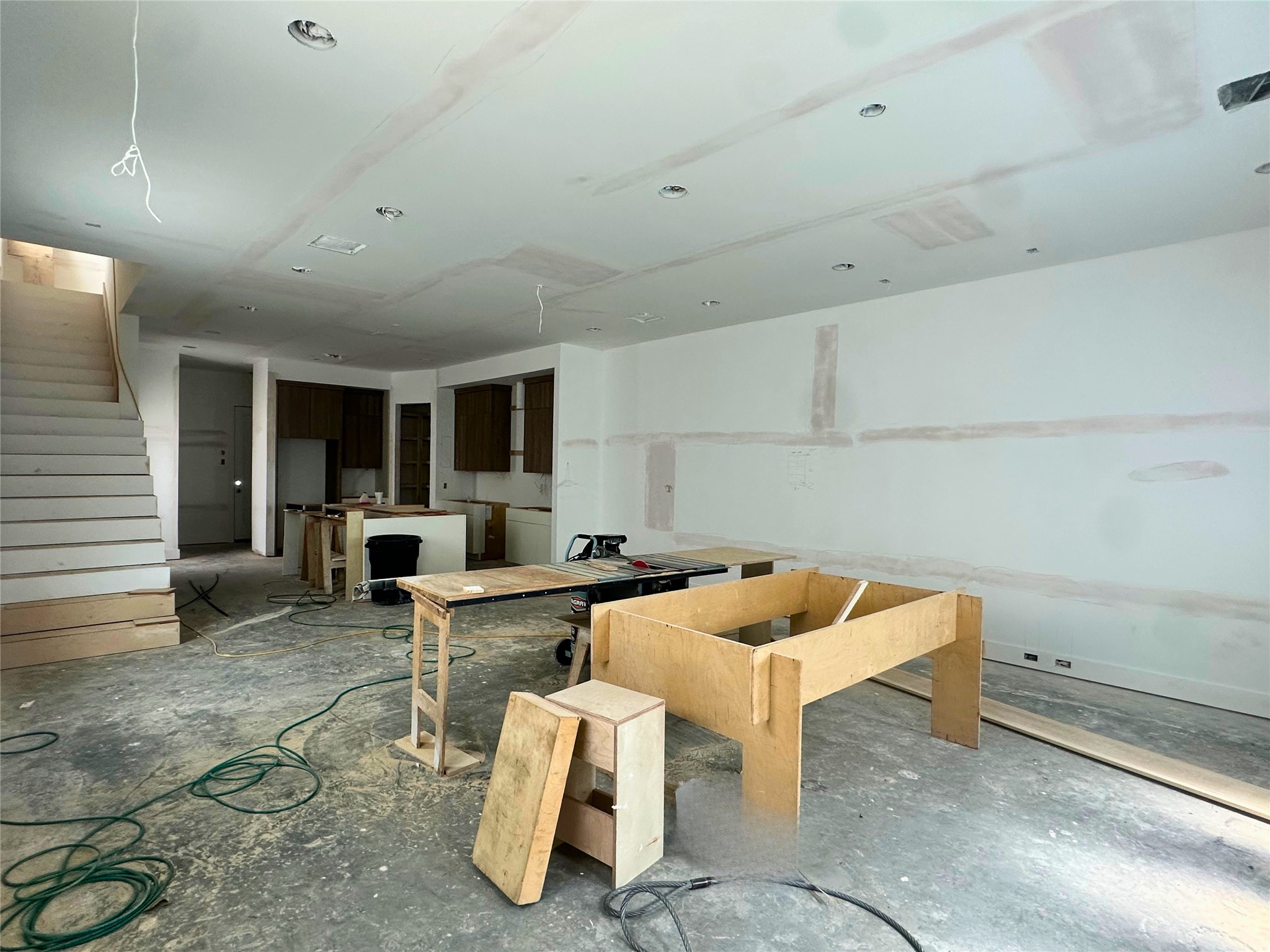 2129 Harold Street Property Photo 7