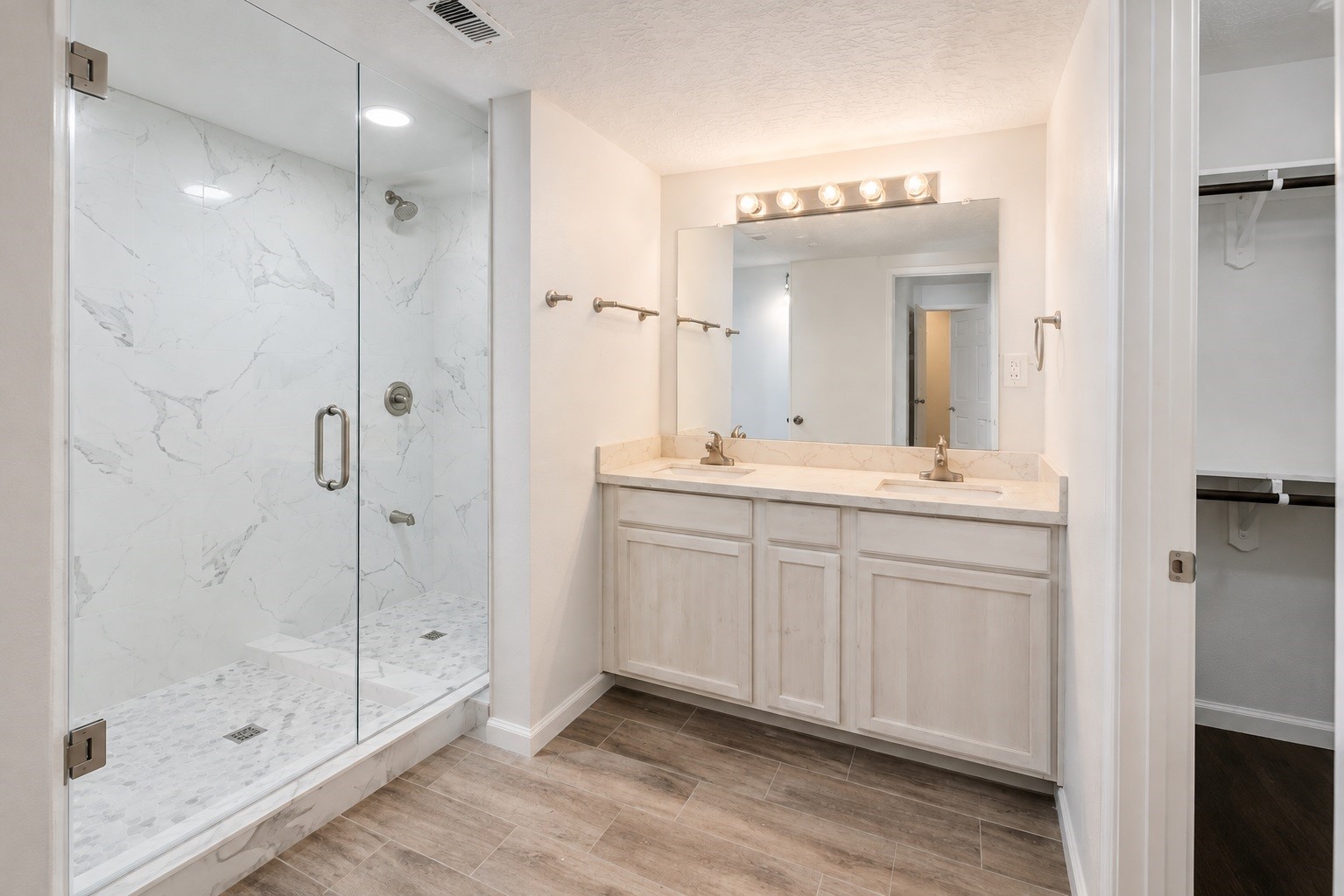 3111 West Creek Club Drive Property Photo 11