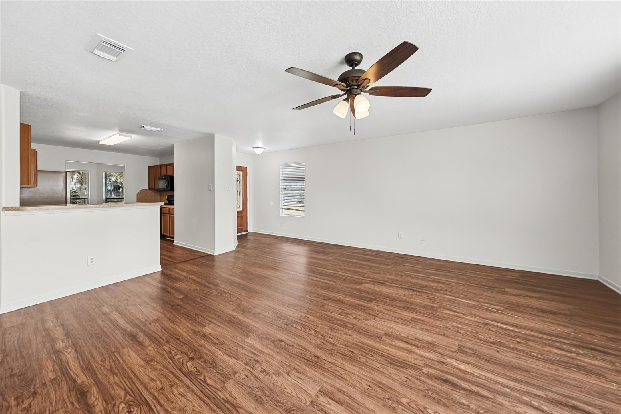 24319 Ayscough Lane Property Photo 7
