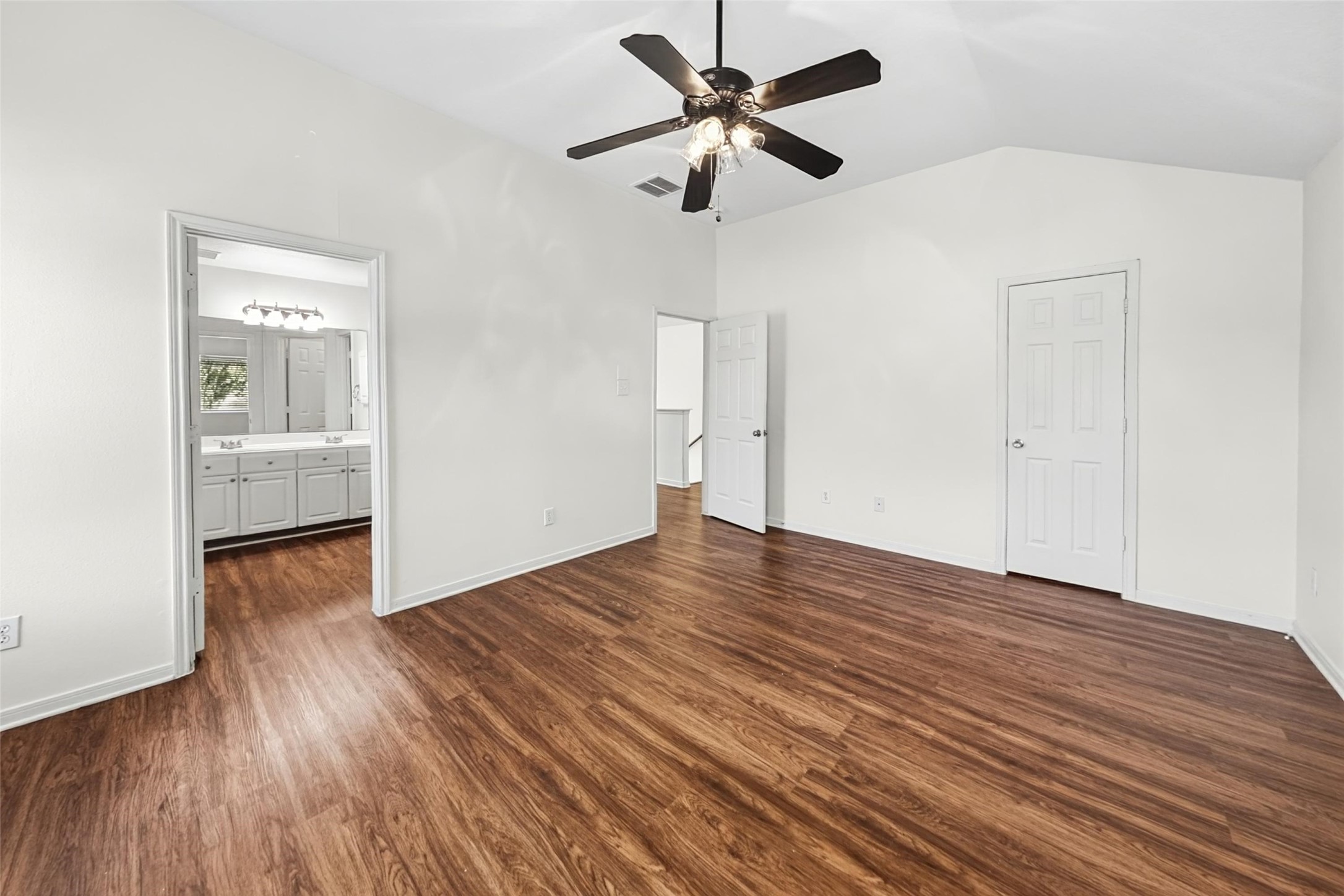 24319 Ayscough Lane Property Photo 10