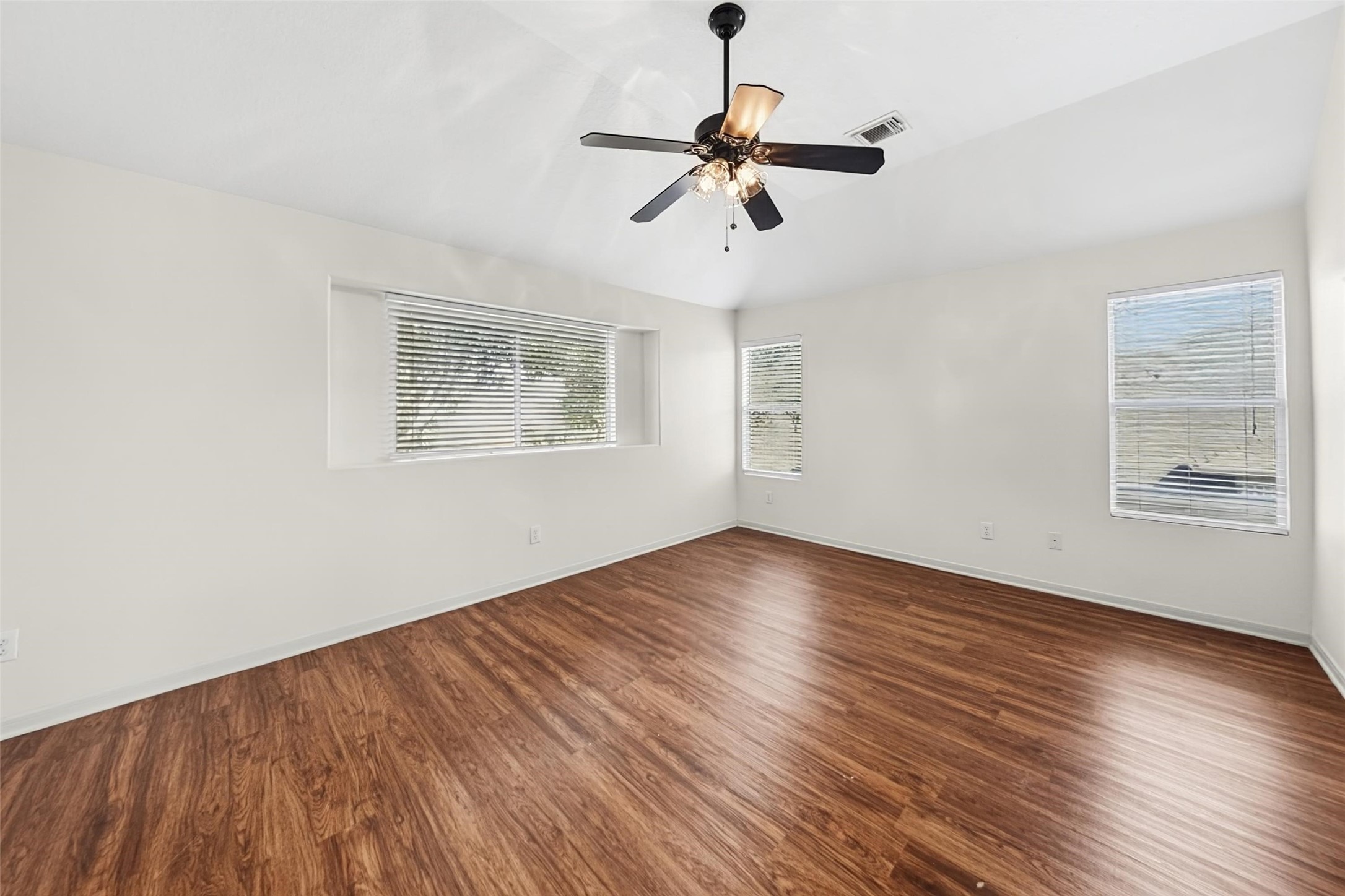 24319 Ayscough Lane Property Photo 11