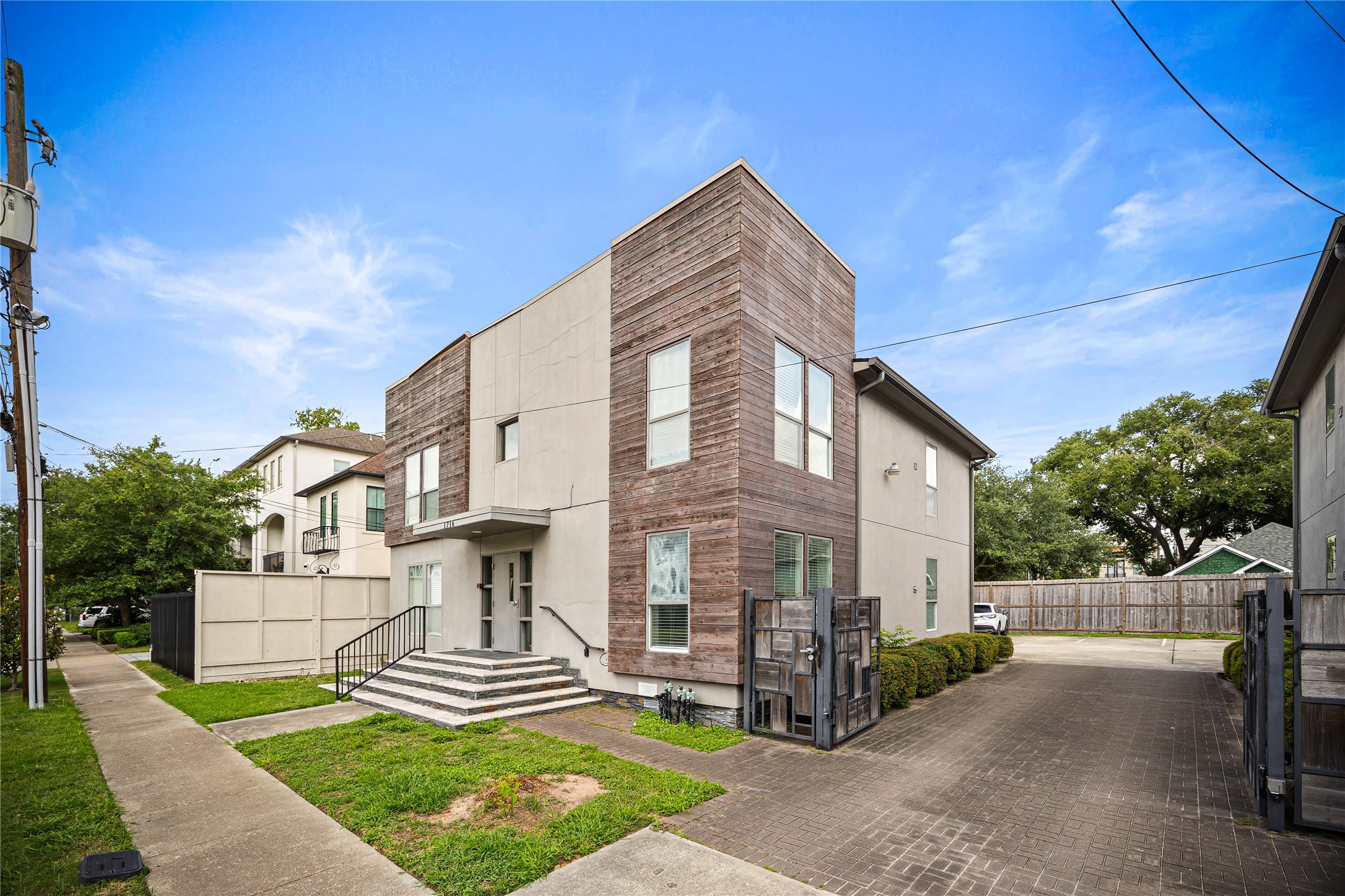 1716 Maryland Street A Property Photo 2