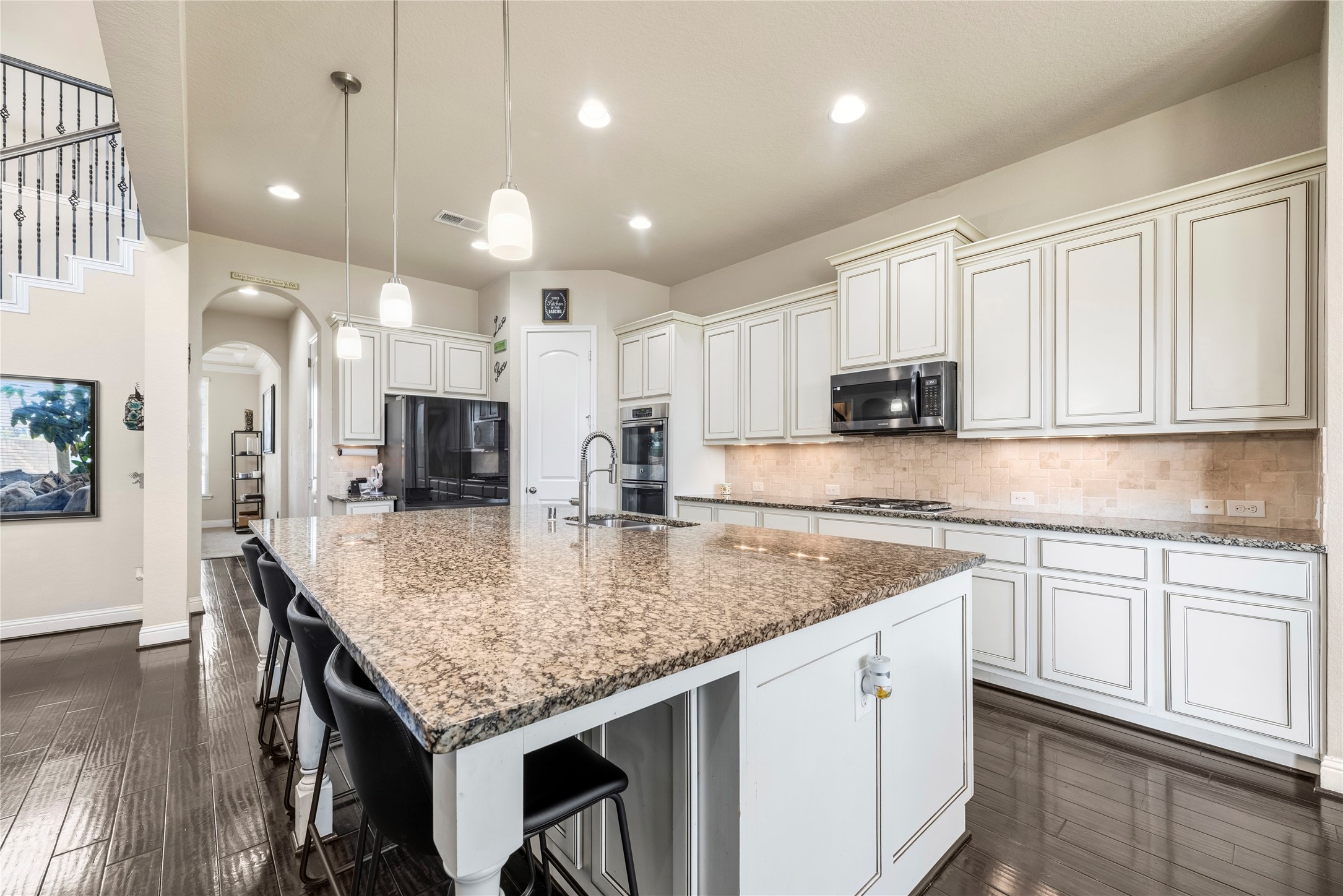 5806 Eden Crest Court Property Photo 3