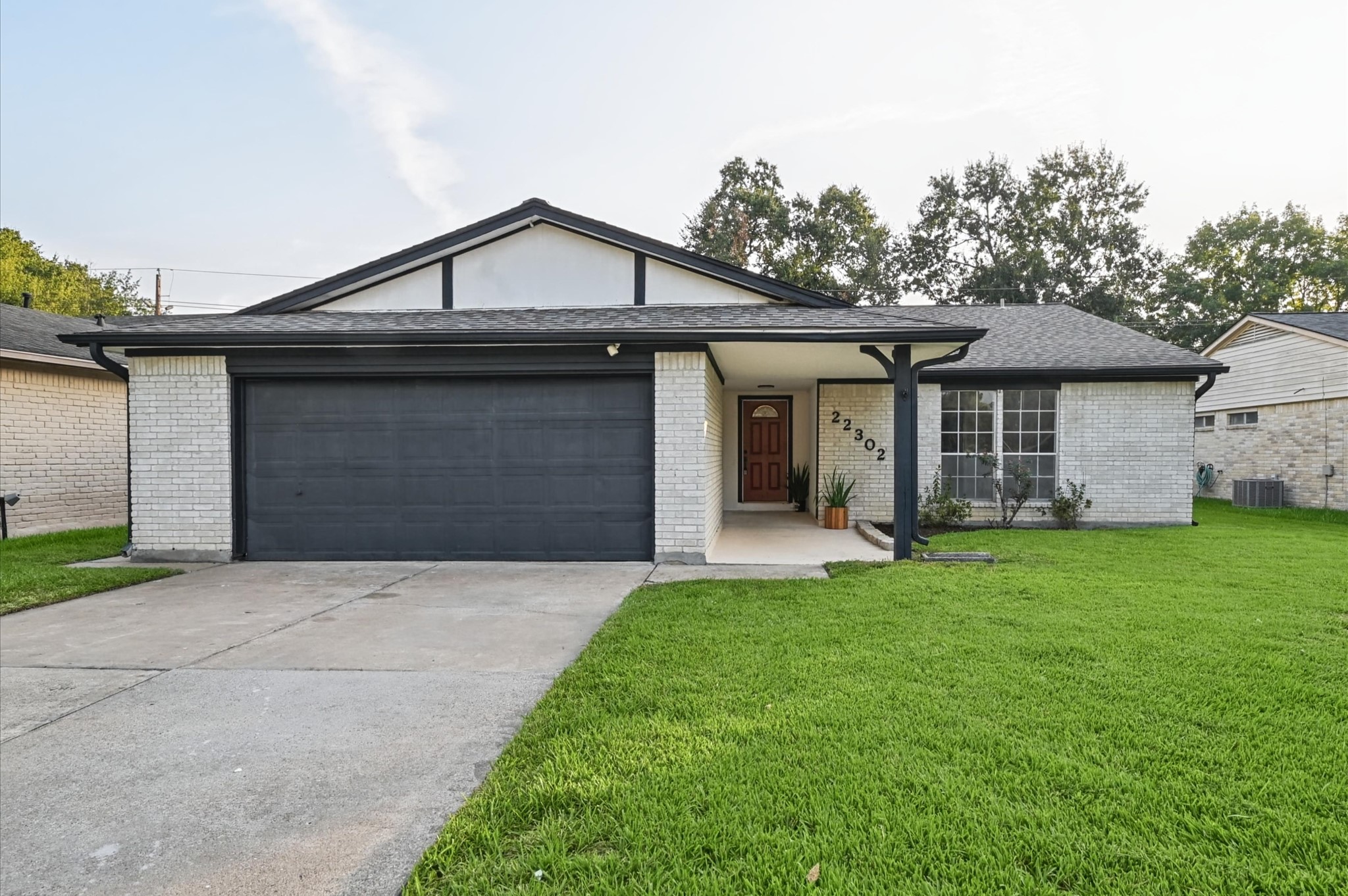 22302 Red River Drive Property Photo 1
