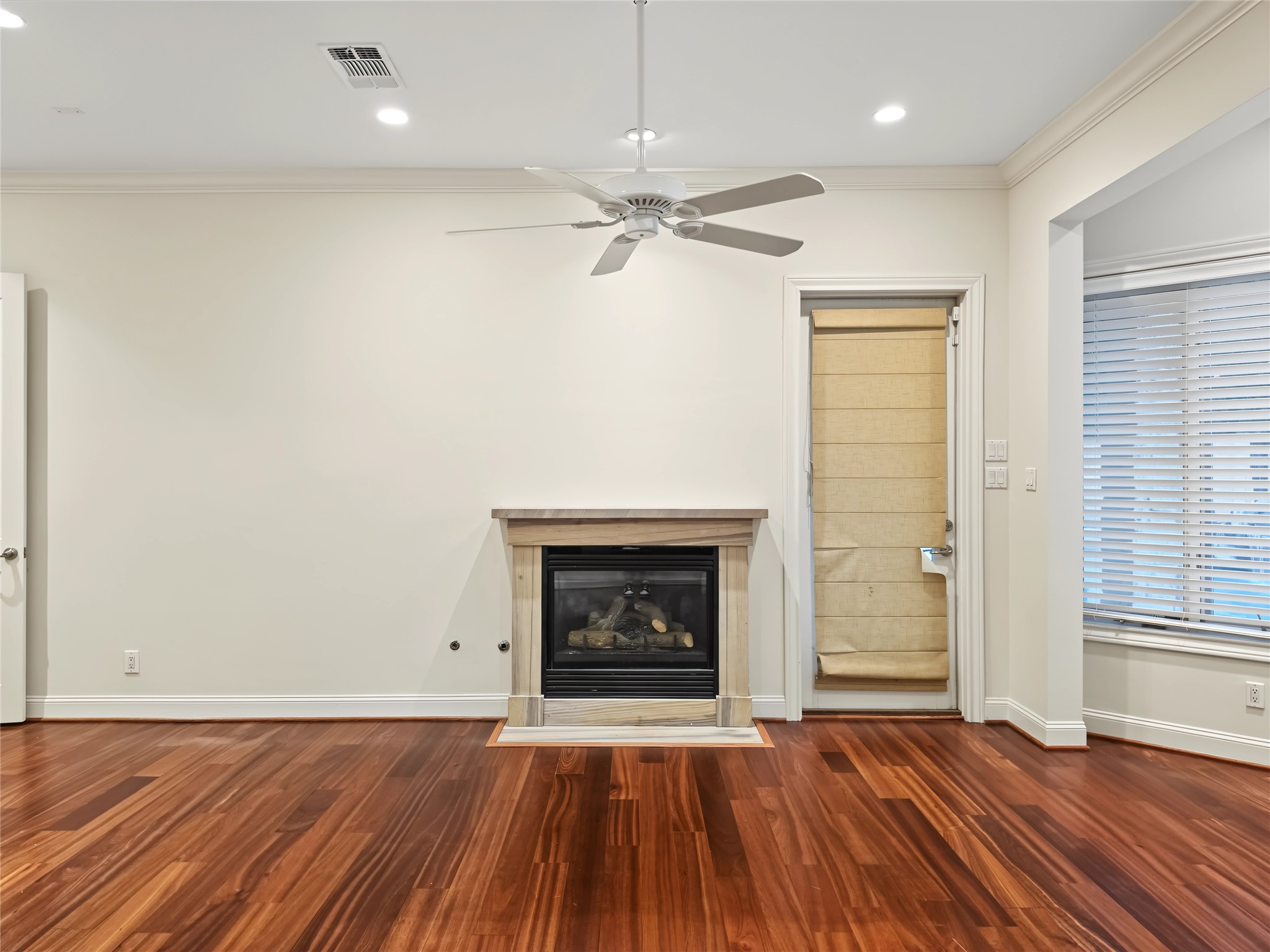 12018 Surrey Lane Property Photo 23