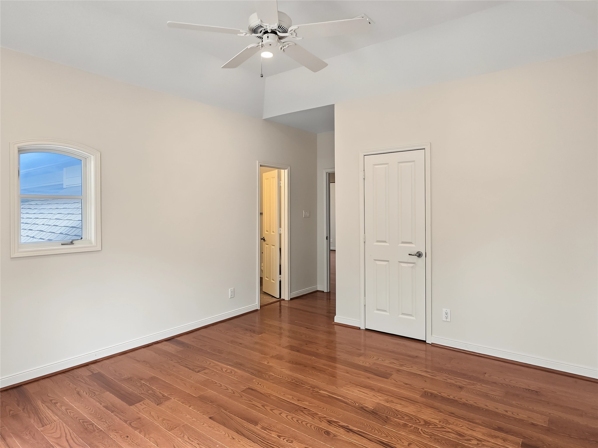 12018 Surrey Lane Property Photo 29