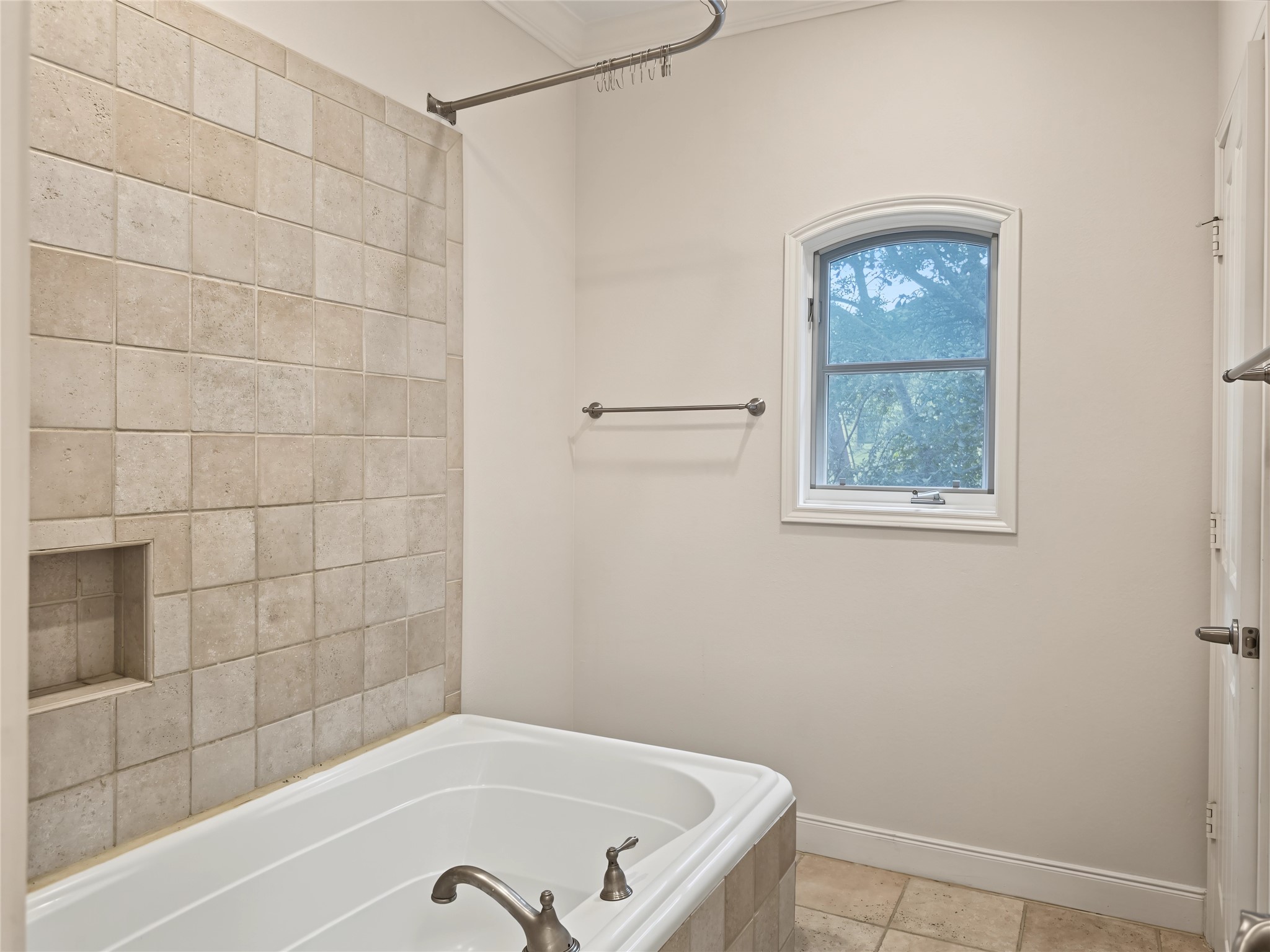 12018 Surrey Lane Property Photo 47