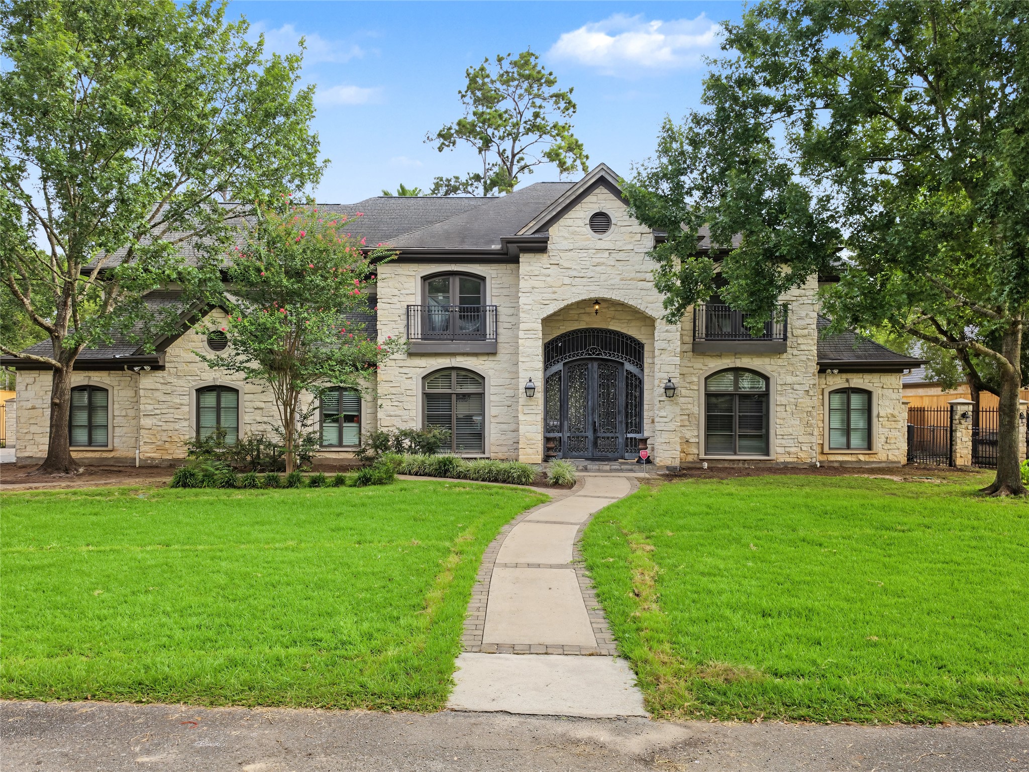 12018 Surrey Lane Property Photo 49