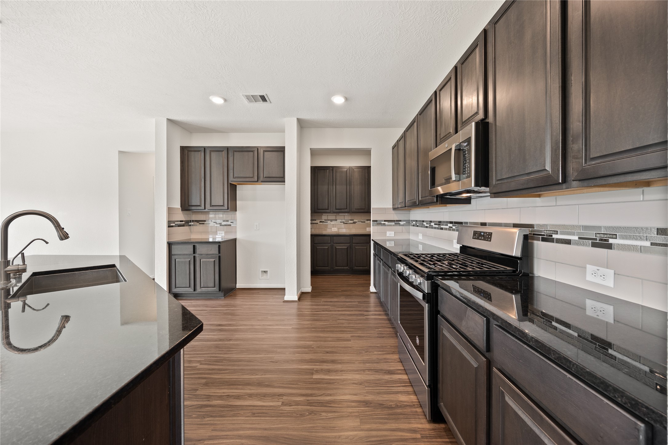1706 Claire Creek Court Property Photo 10
