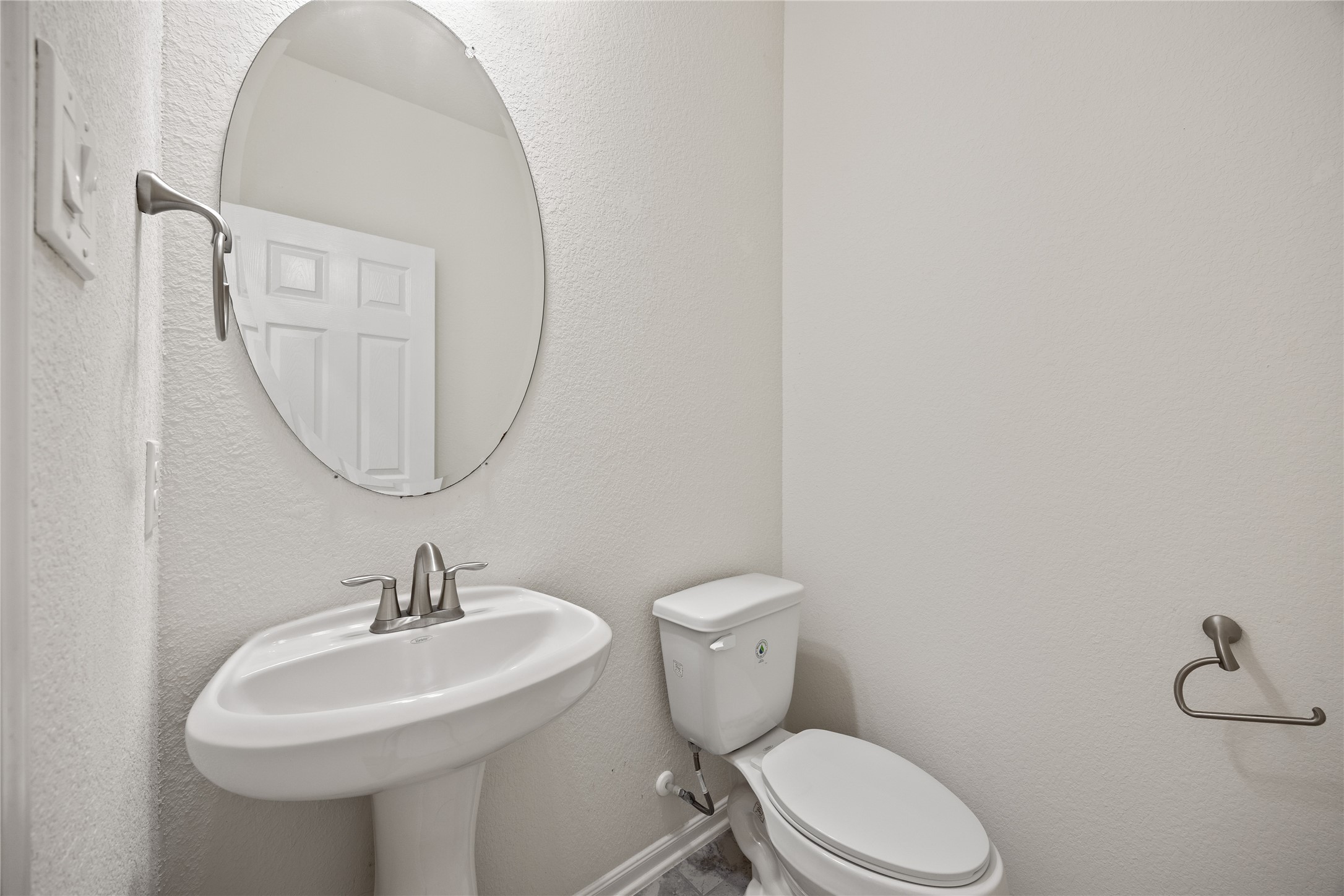 1706 Claire Creek Court Property Photo 12