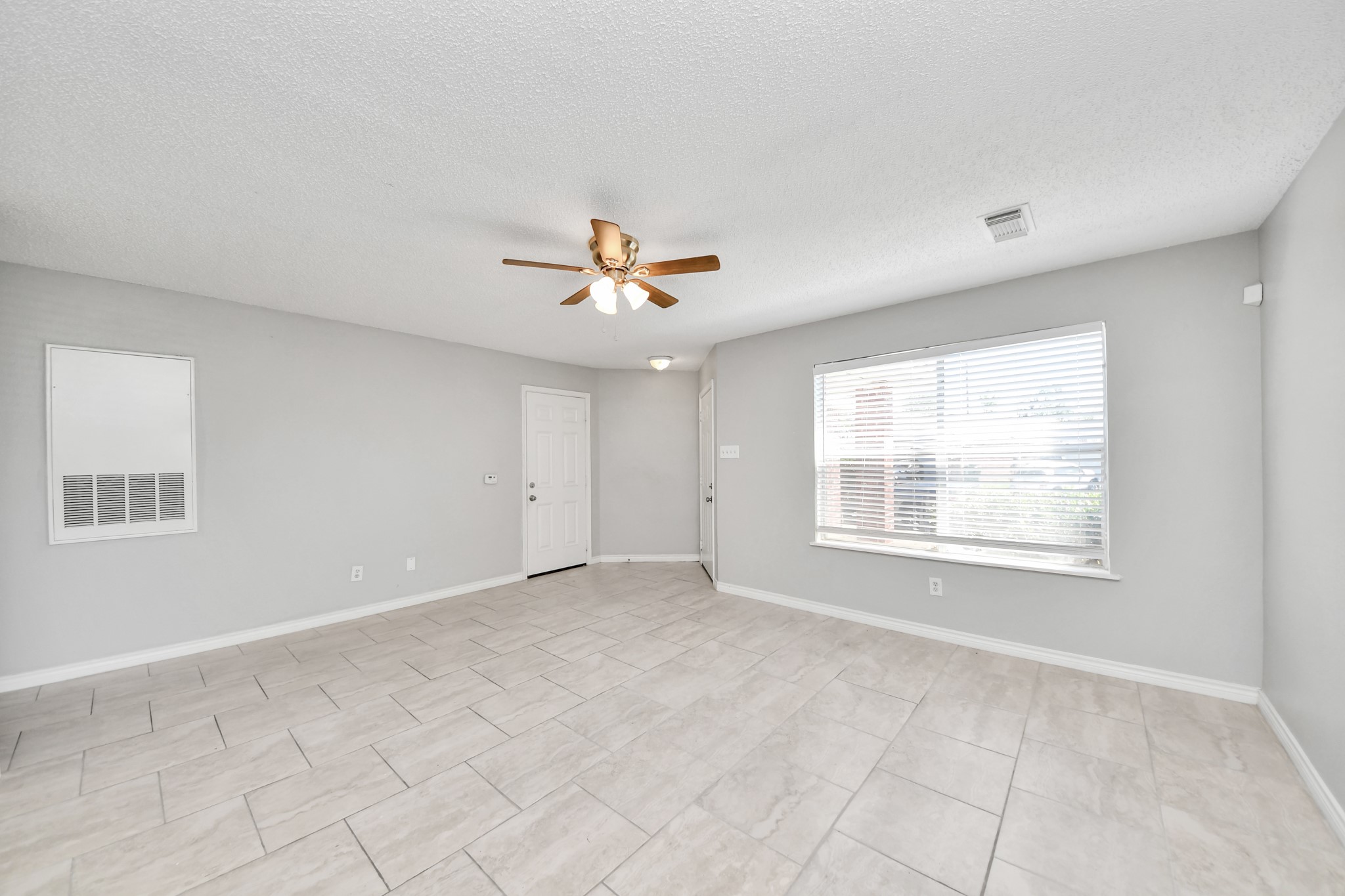7734 Ellis Dr Drive Property Photo 7