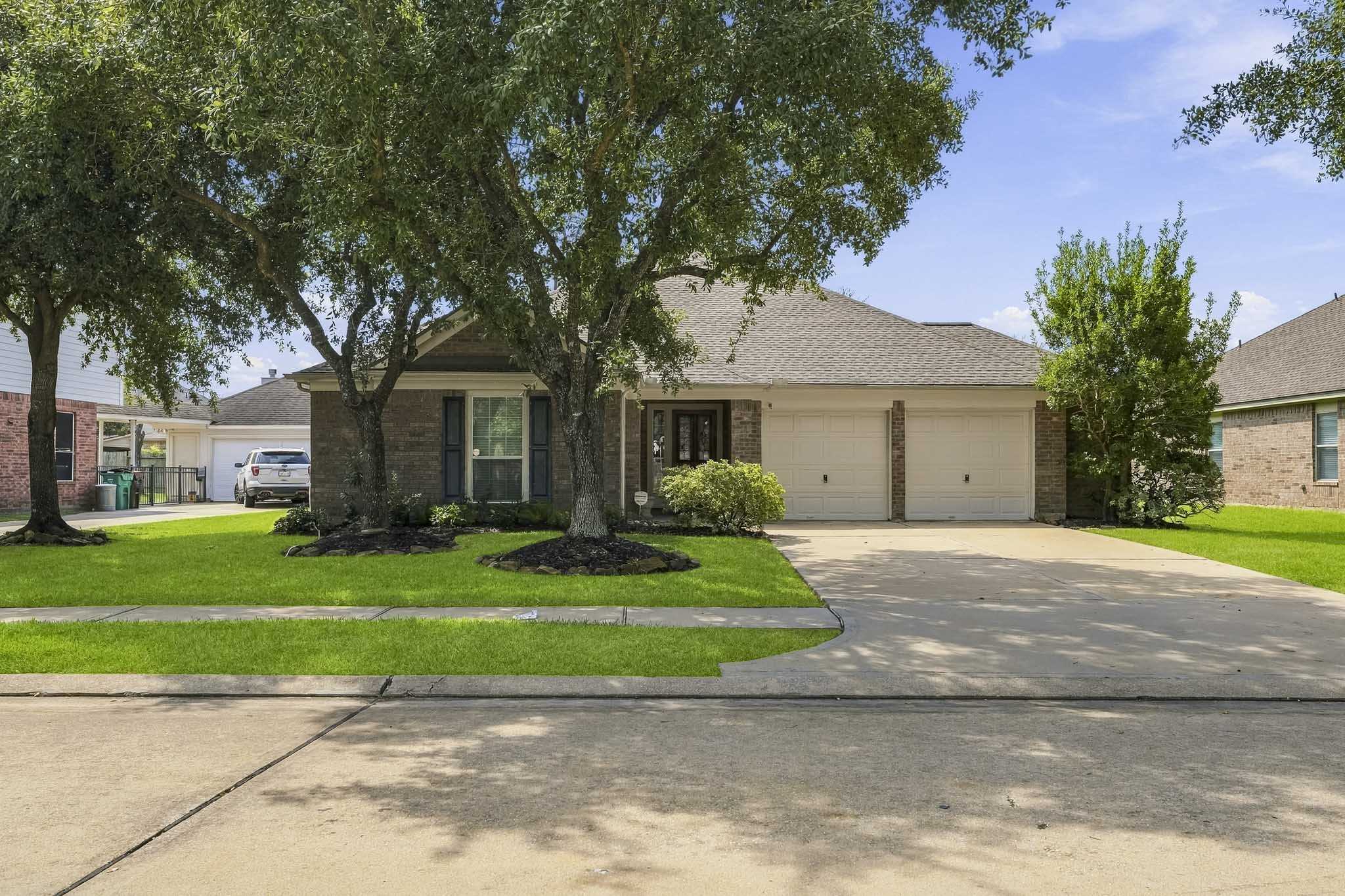 20819 Ochre Willow Trail Property Photo 2