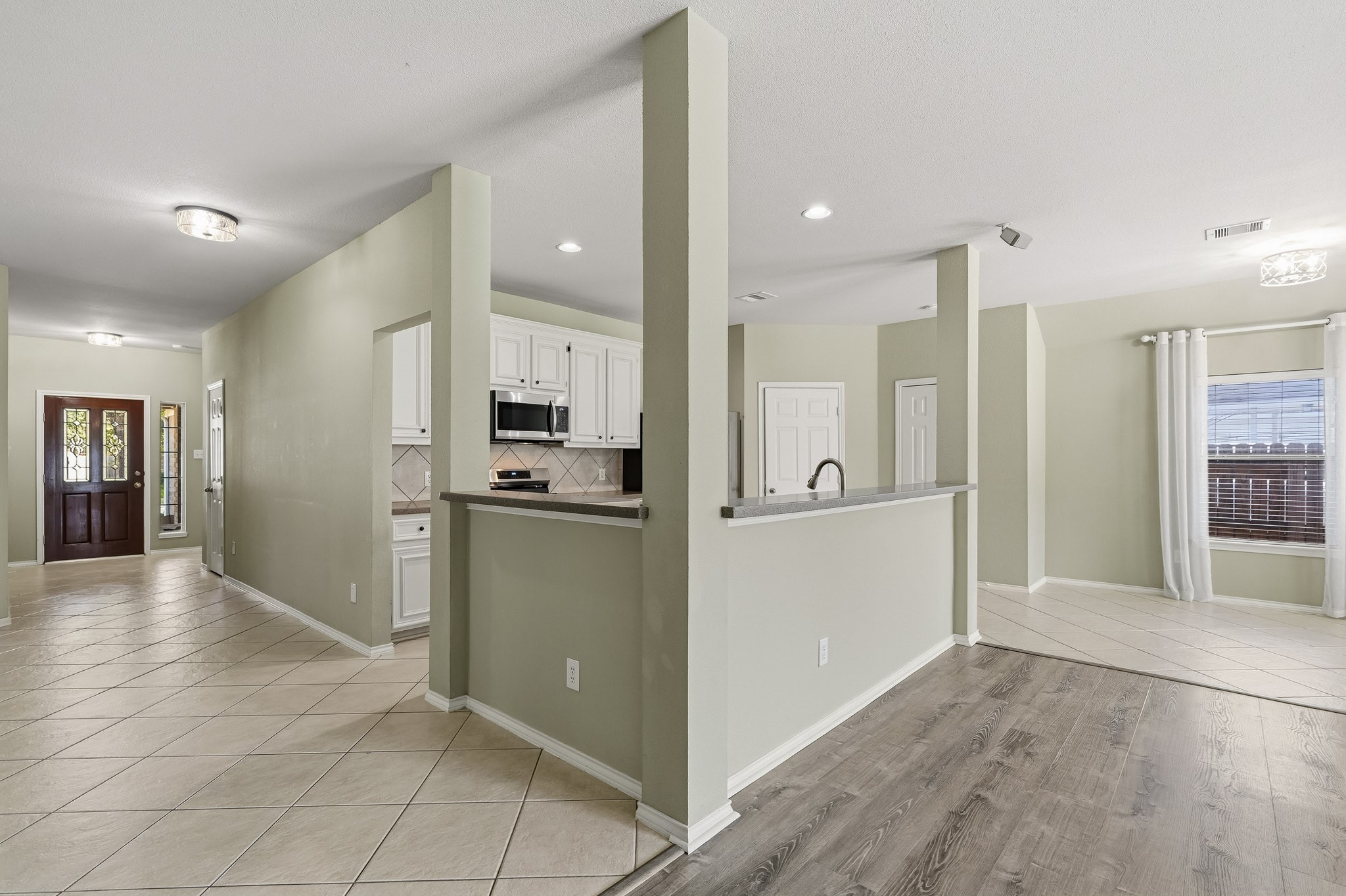 20819 Ochre Willow Trail Property Photo 8