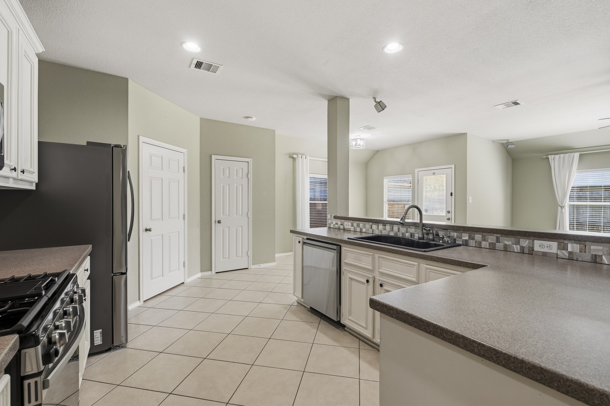 20819 Ochre Willow Trail Property Photo 12