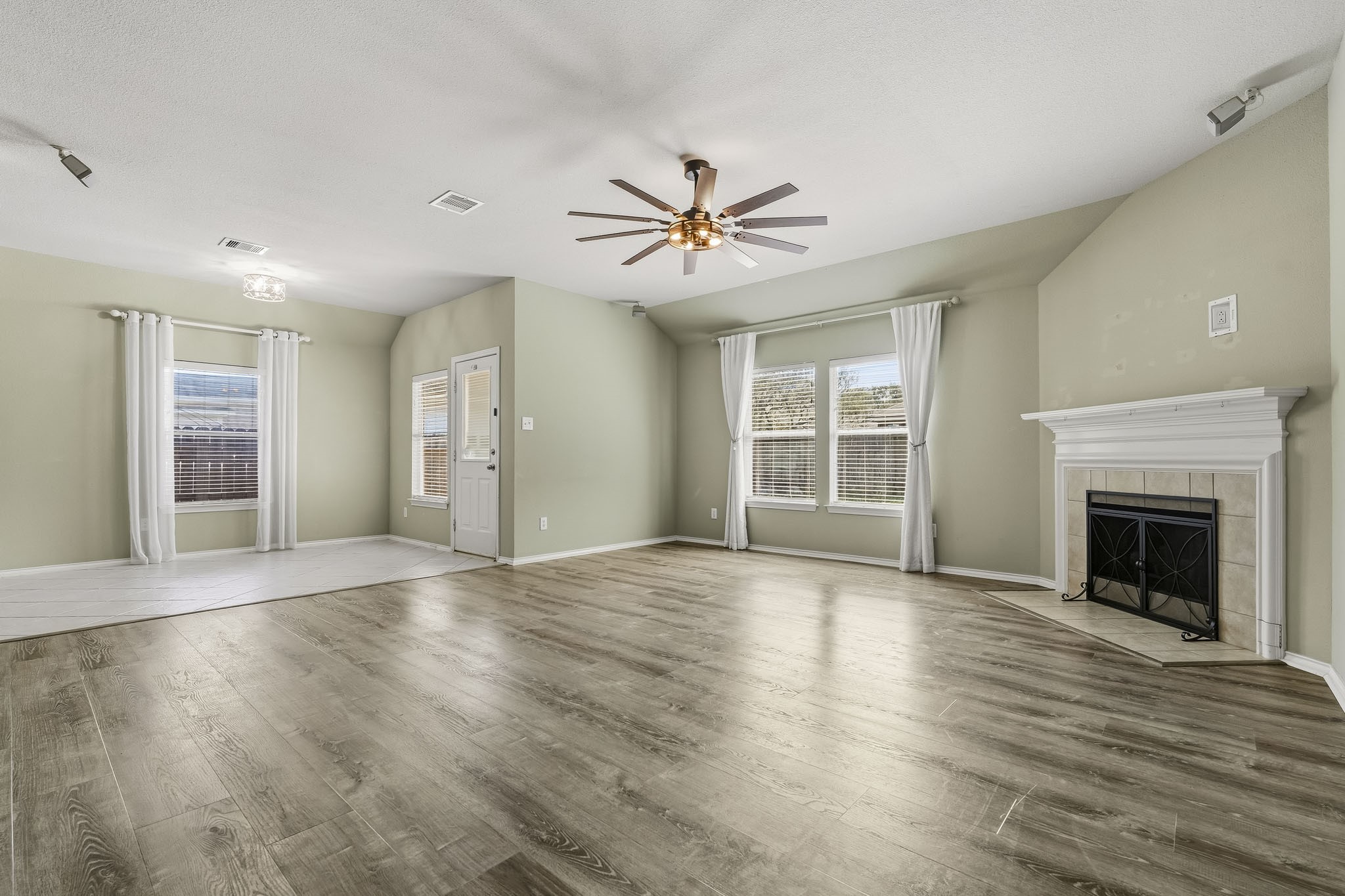 20819 Ochre Willow Trail Property Photo 13