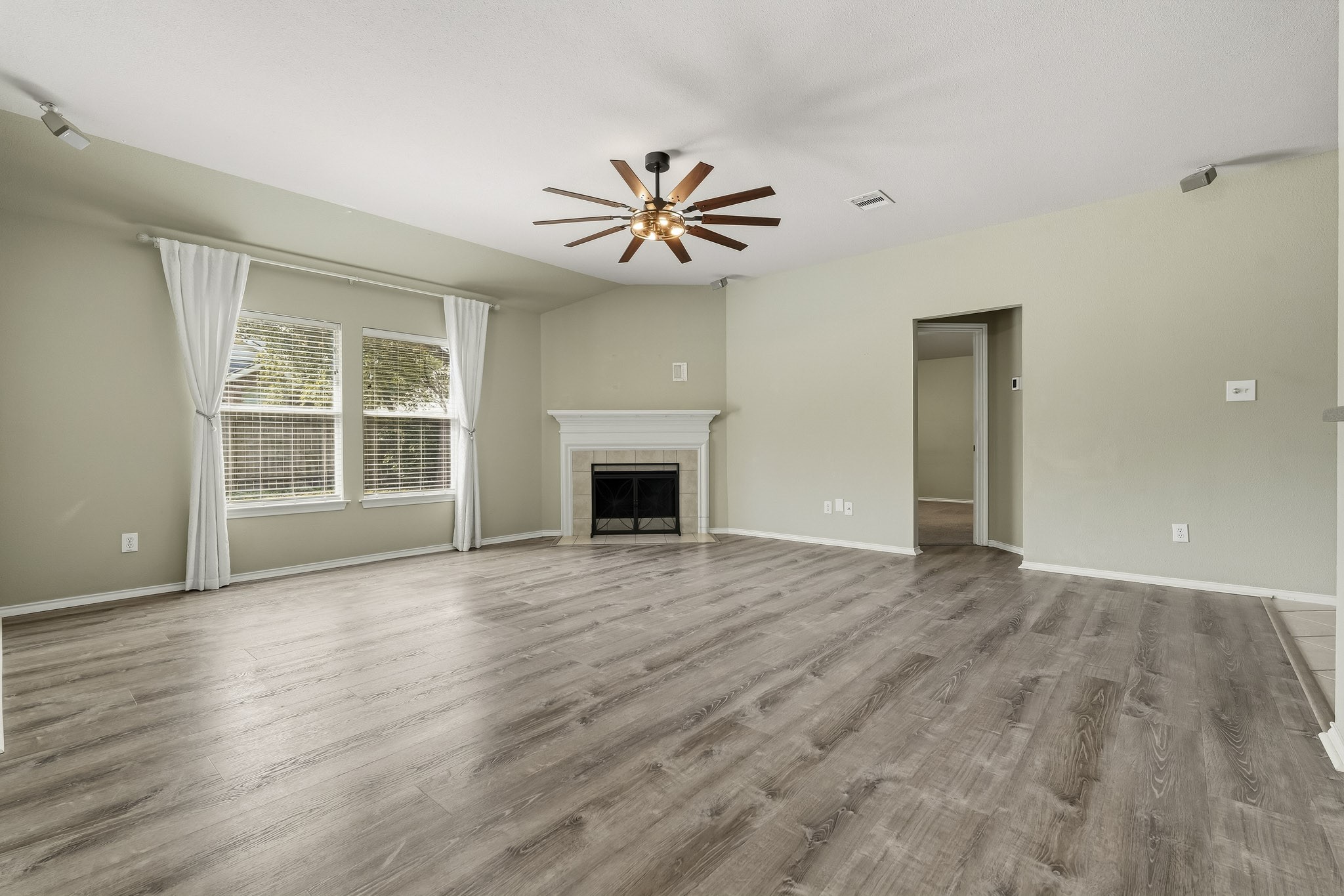 20819 Ochre Willow Trail Property Photo 15