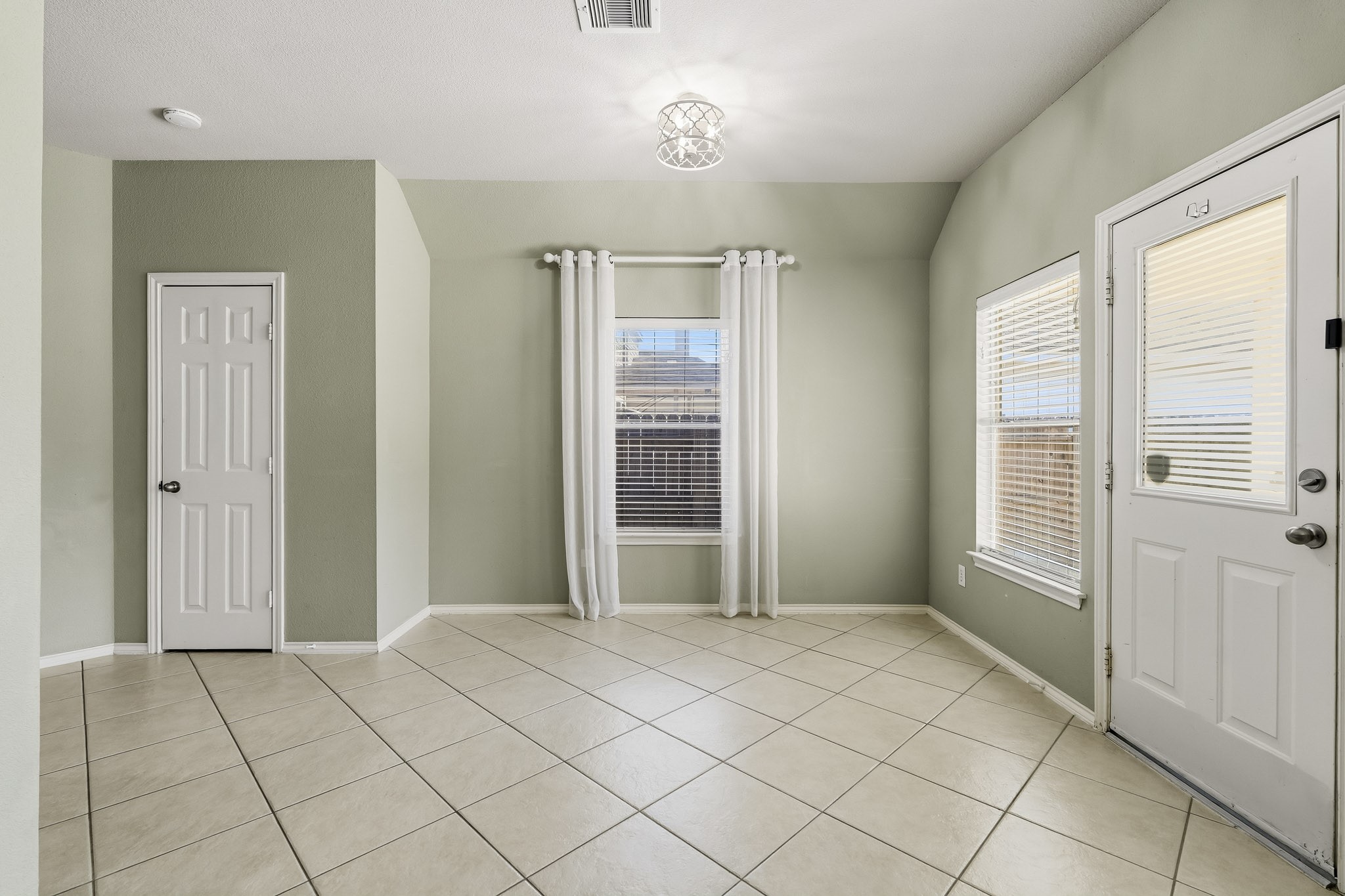 20819 Ochre Willow Trail Property Photo 16