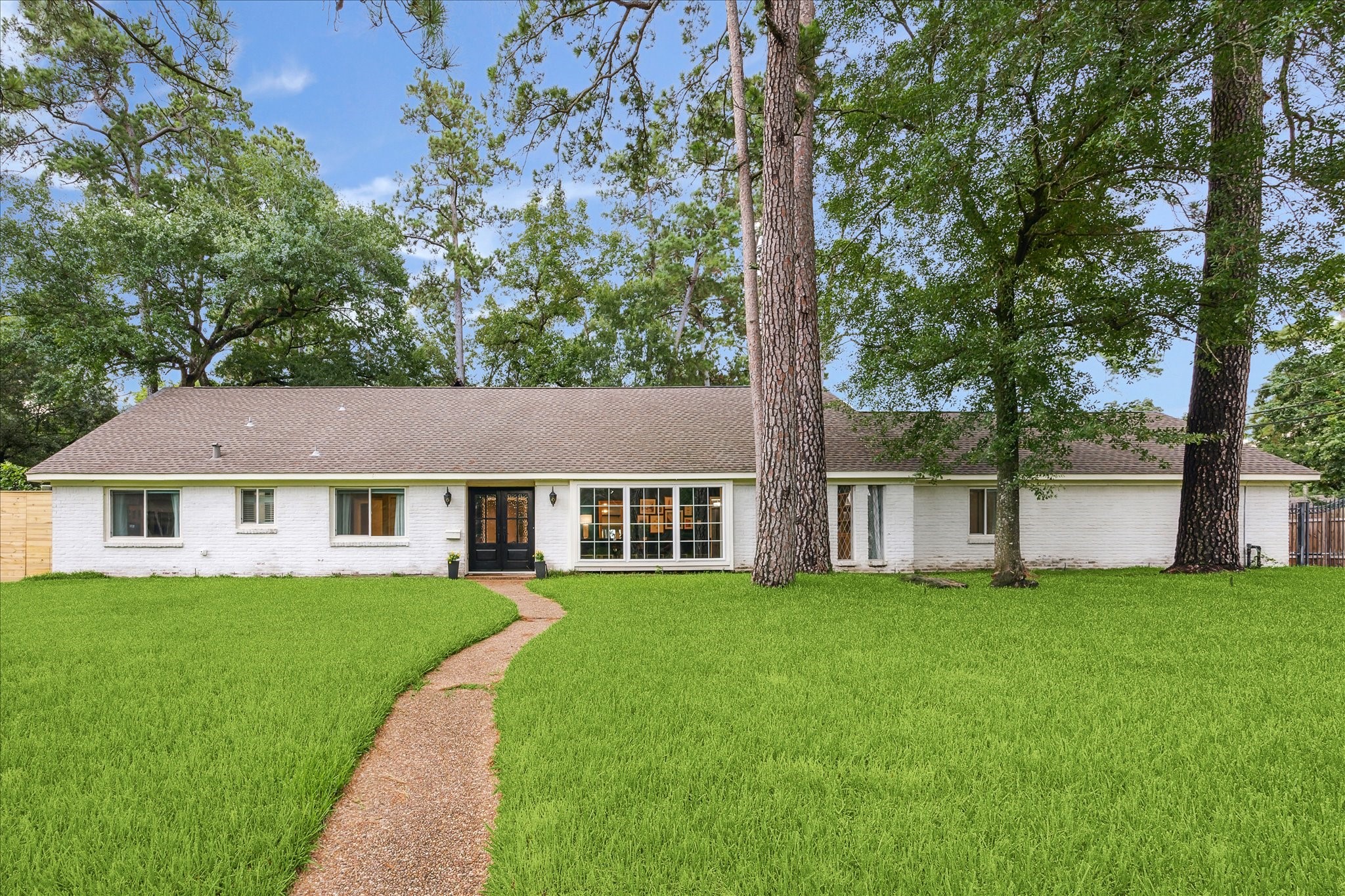 102 Stoney Creek Drive Property Photo