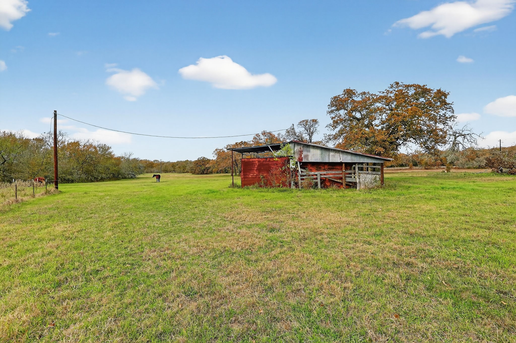 8625 Sandy Point Road Property Photo 7