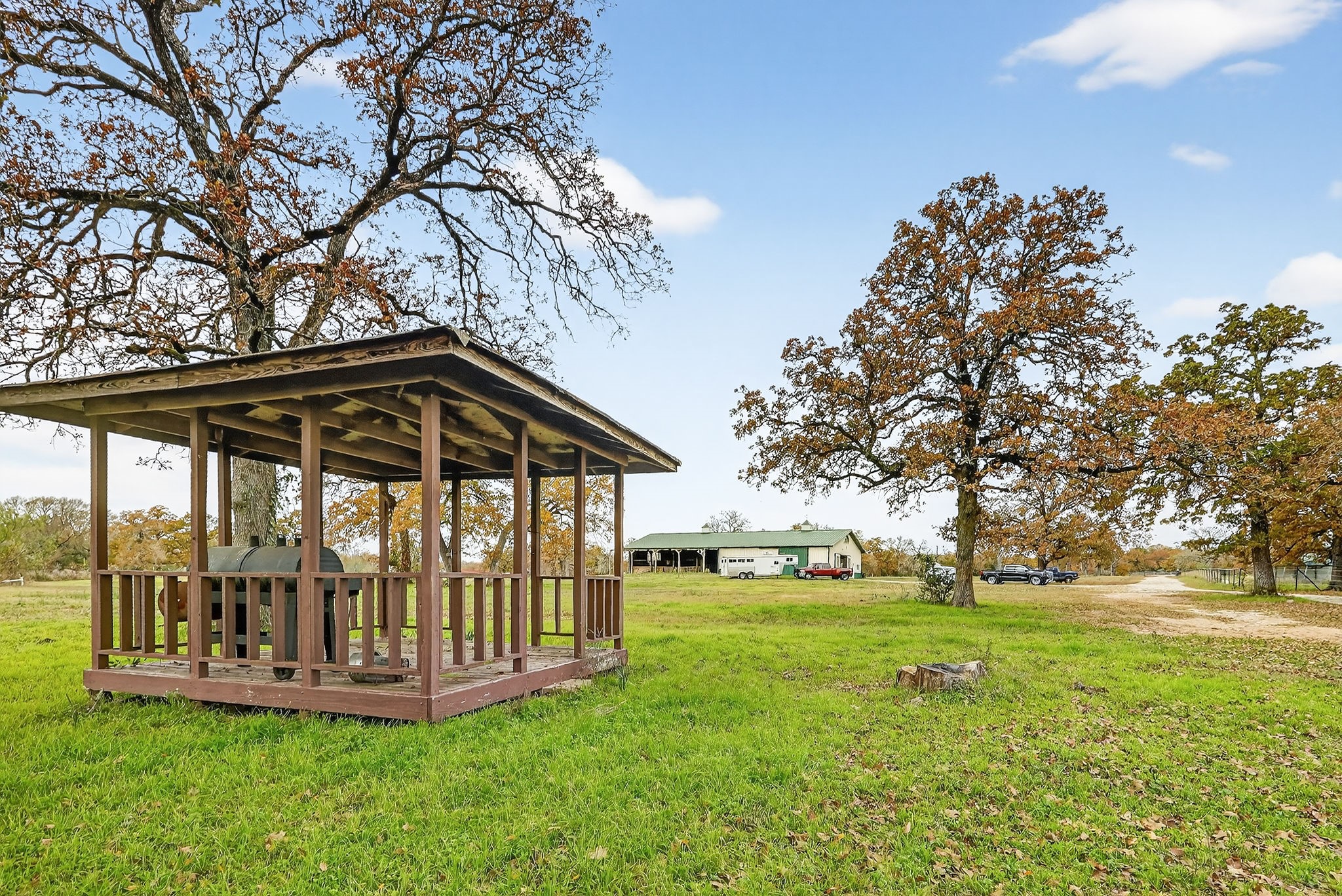 8625 Sandy Point Road Property Photo 8