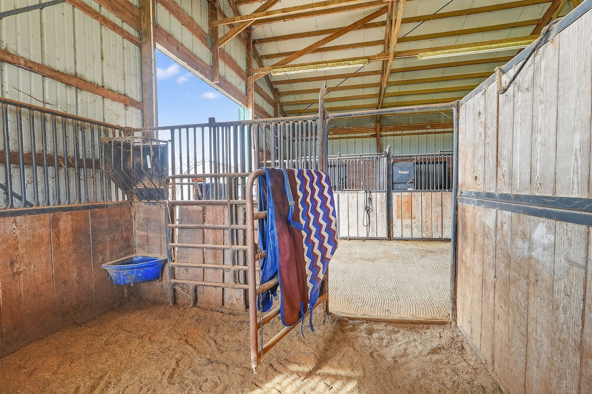 8625 Sandy Point Road Property Photo 15