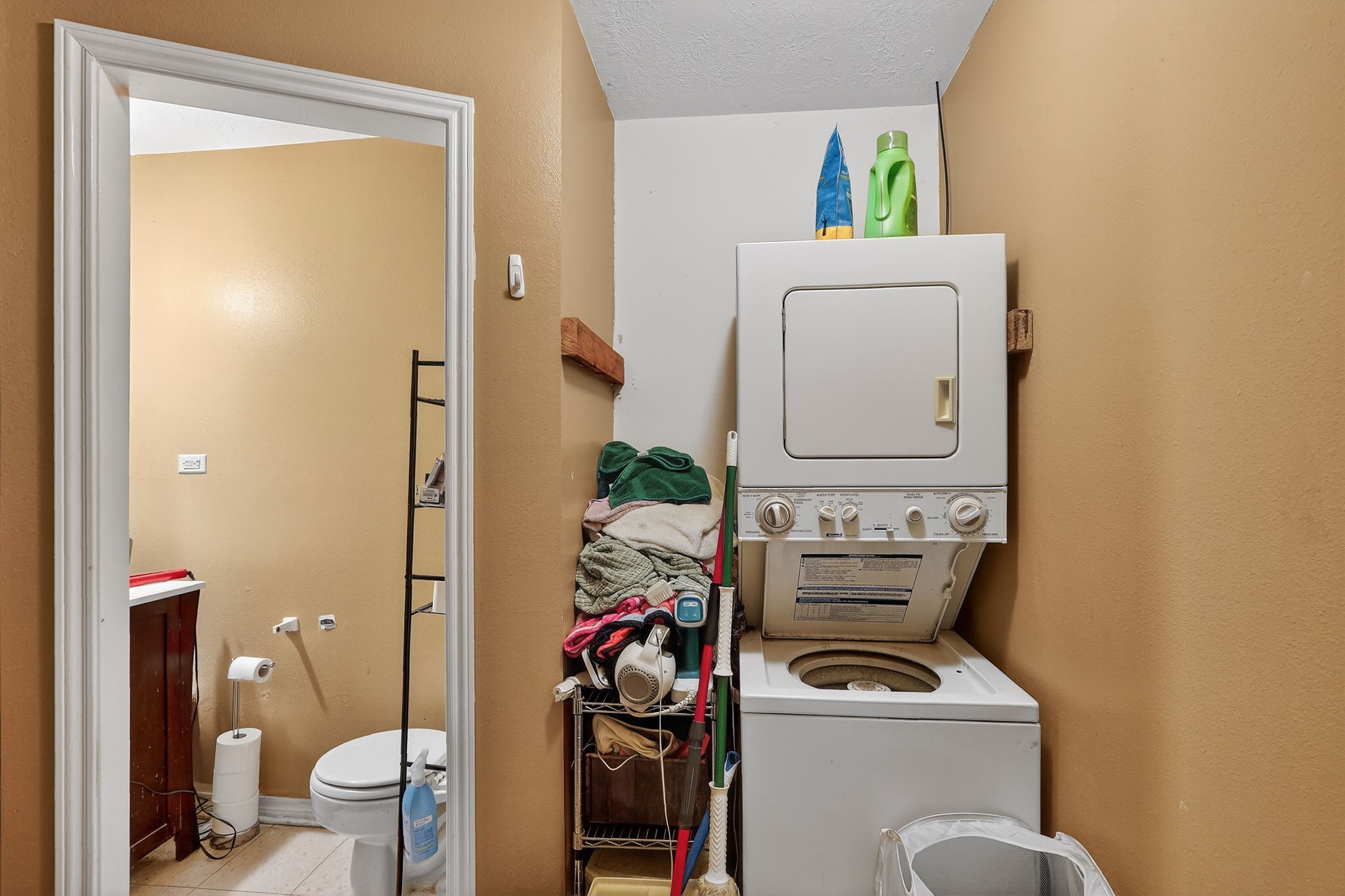8625 Sandy Point Road Property Photo 21