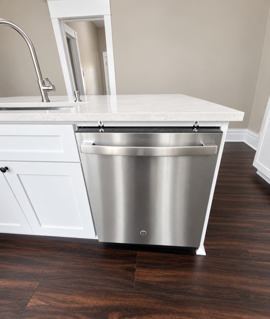 501 E State Street Property Photo 14