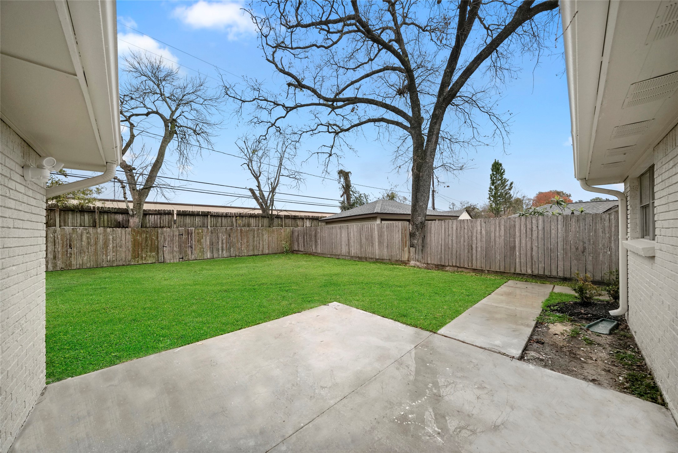 1807 Shadow Bend Drive Property Photo 23