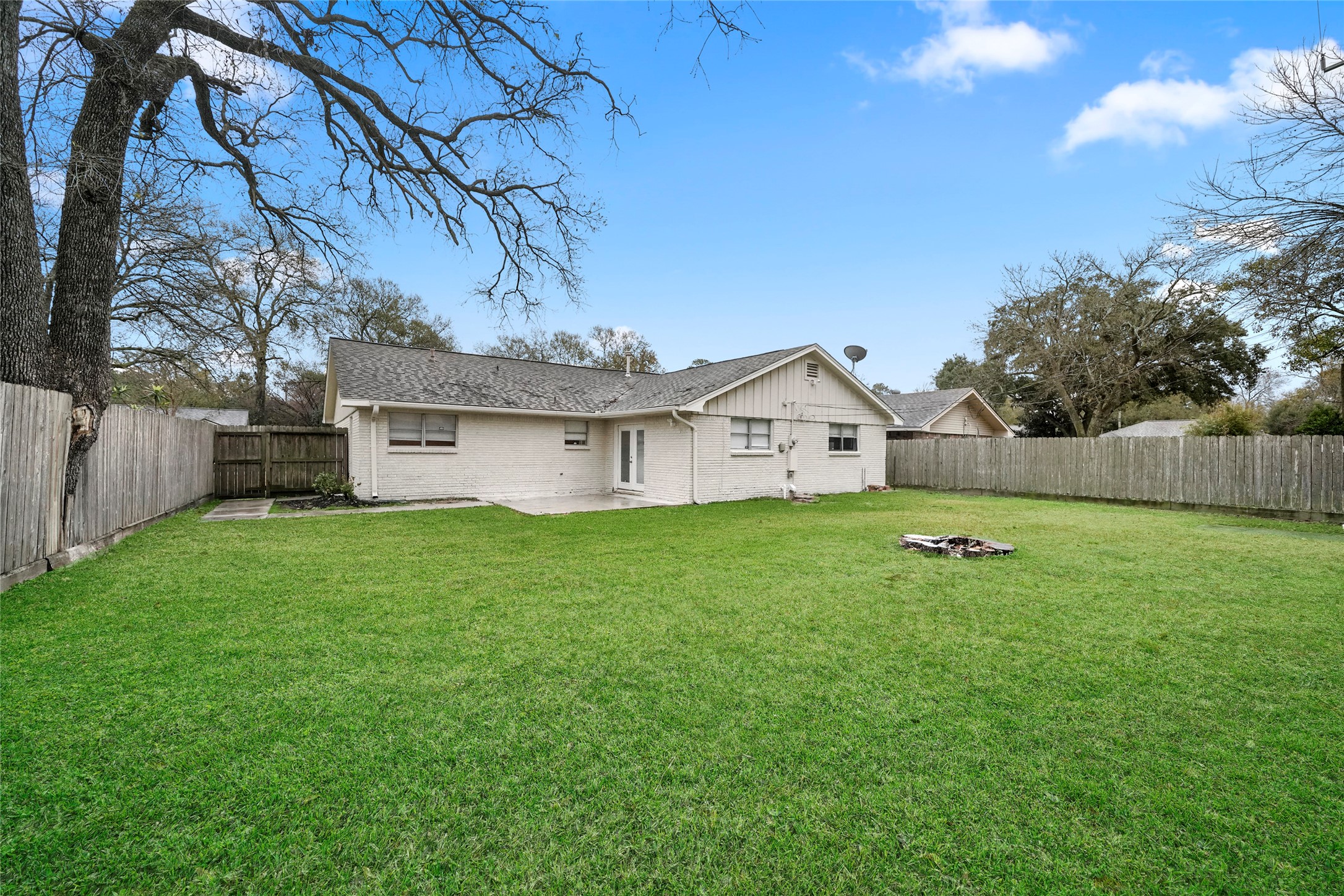 1807 Shadow Bend Drive Property Photo 24
