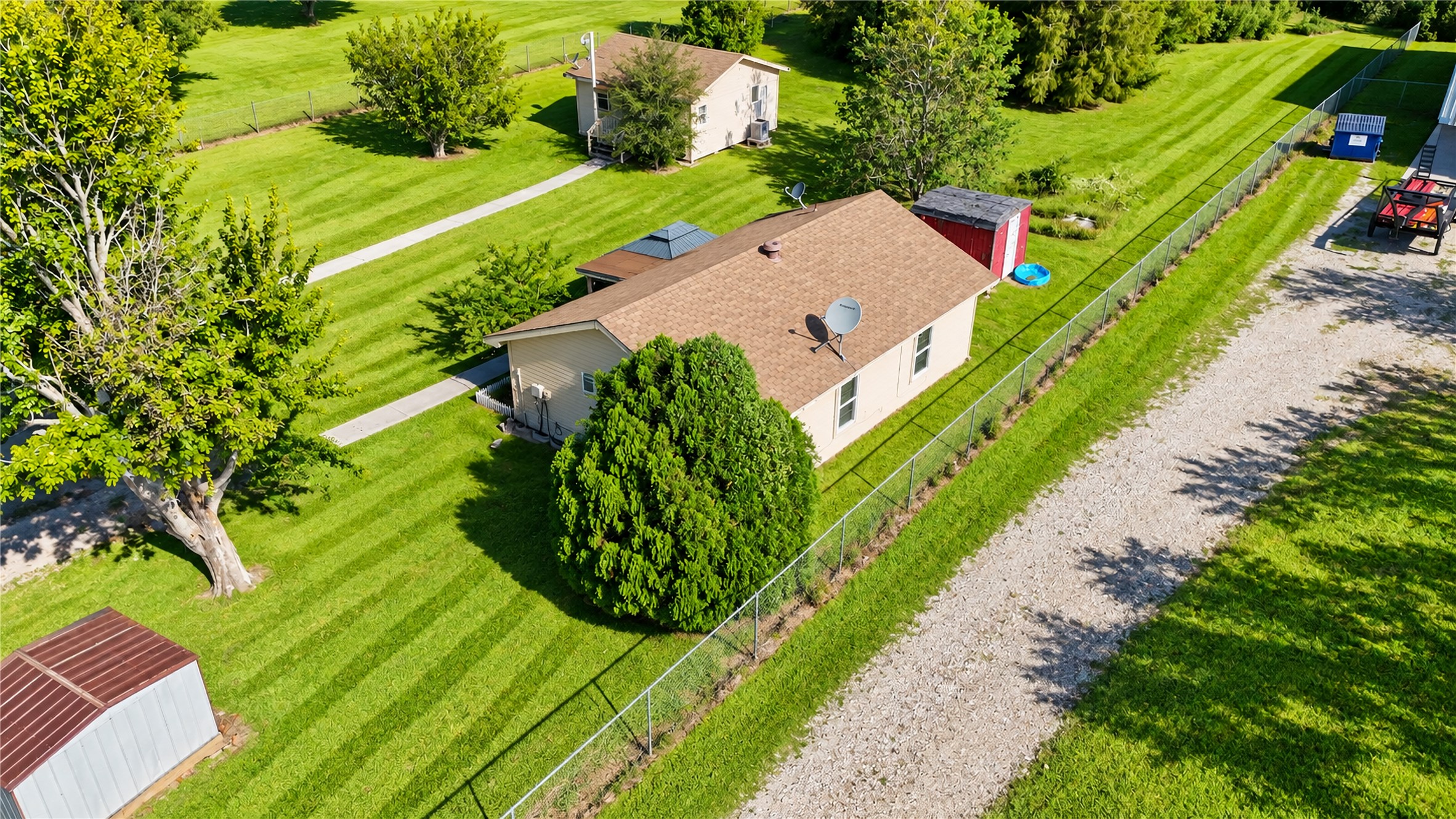13632 Montgomery Road Property Photo 4