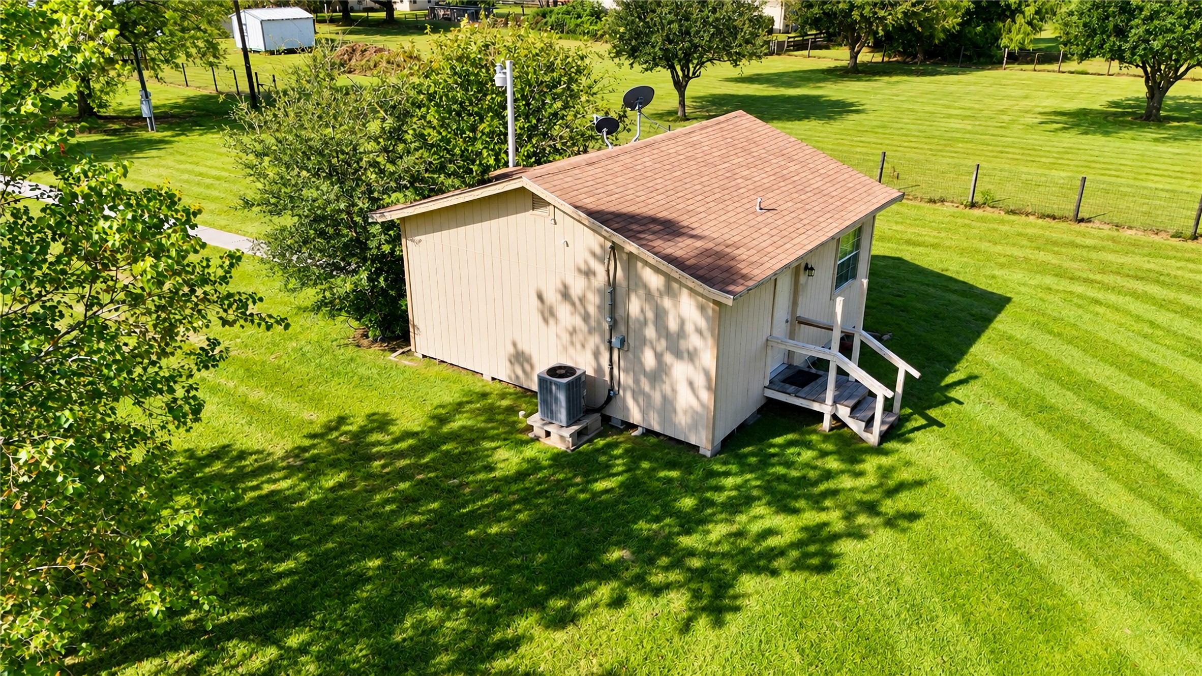 13632 Montgomery Road Property Photo 20